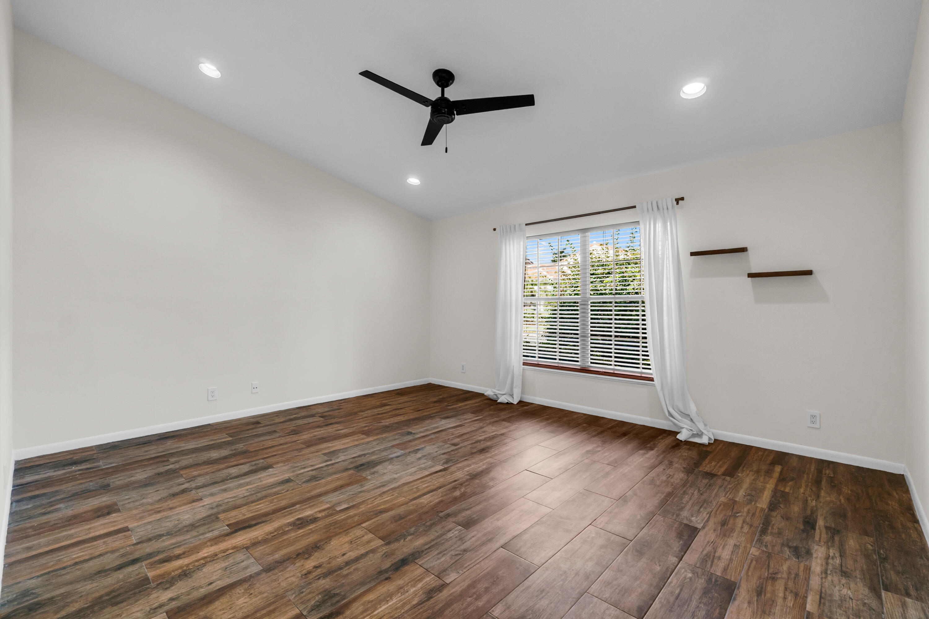 23330 Torre Circle Property Photo 36
