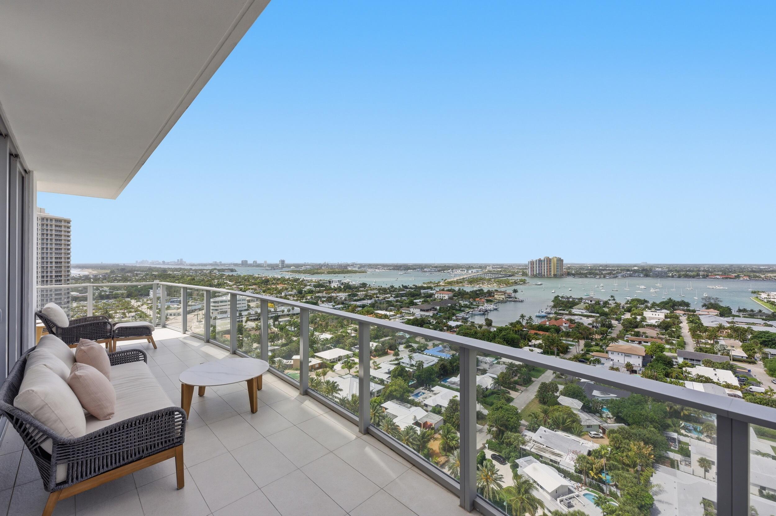 3100 N Ocean Drive P-ph4 Property Photo 22