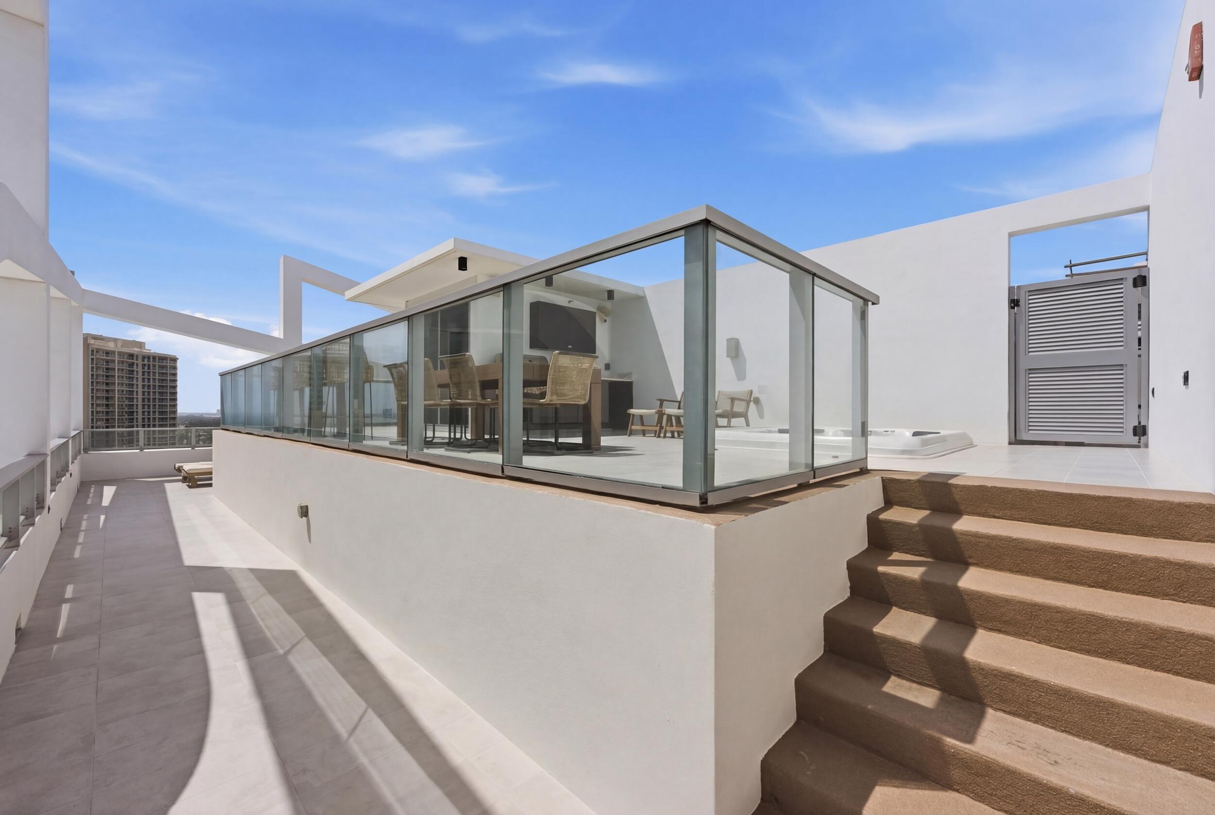 3100 N Ocean Drive P-ph4 Property Photo 46