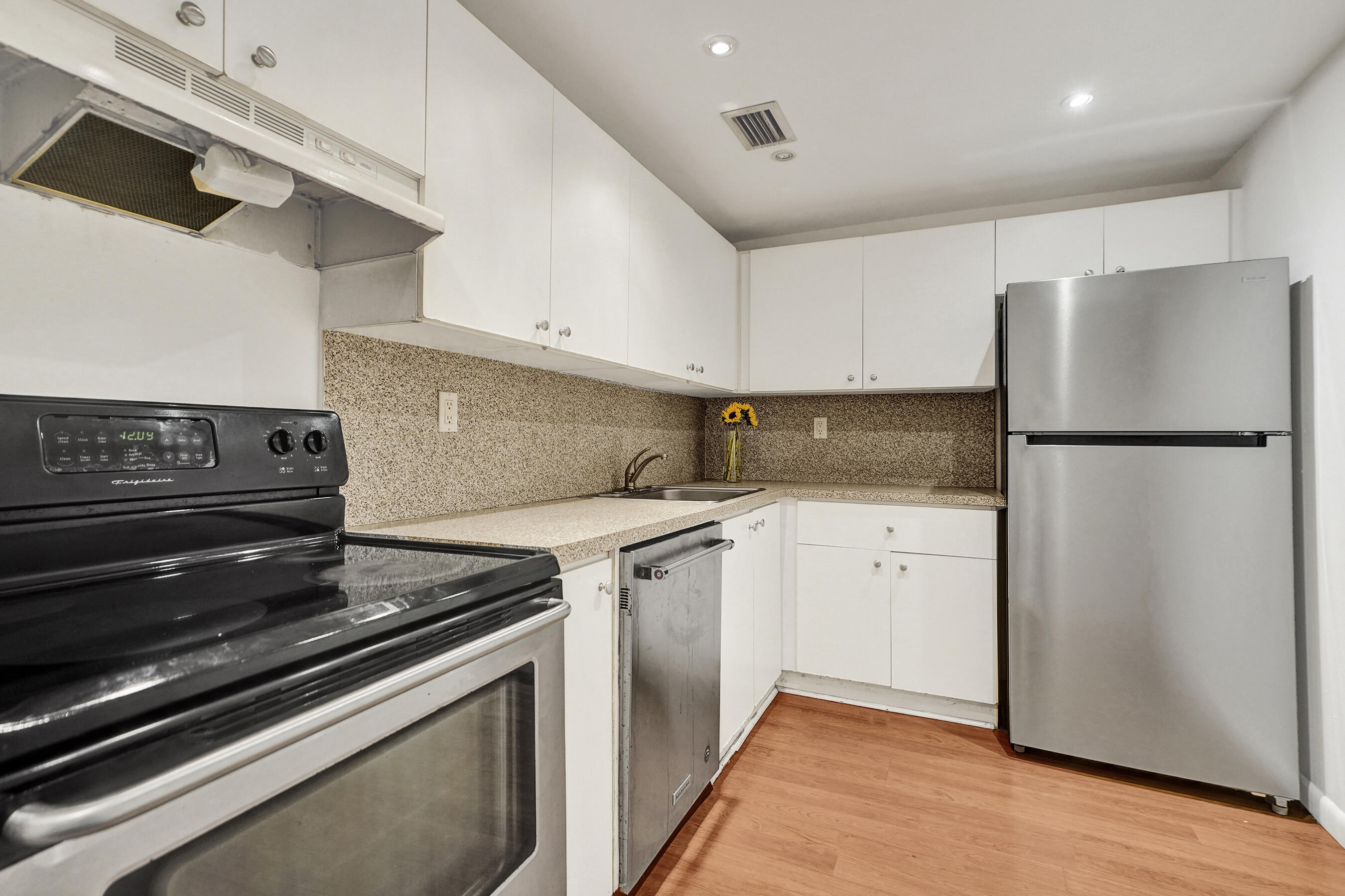 1805 Sans Souci Boulevard 421 Property Photo 7