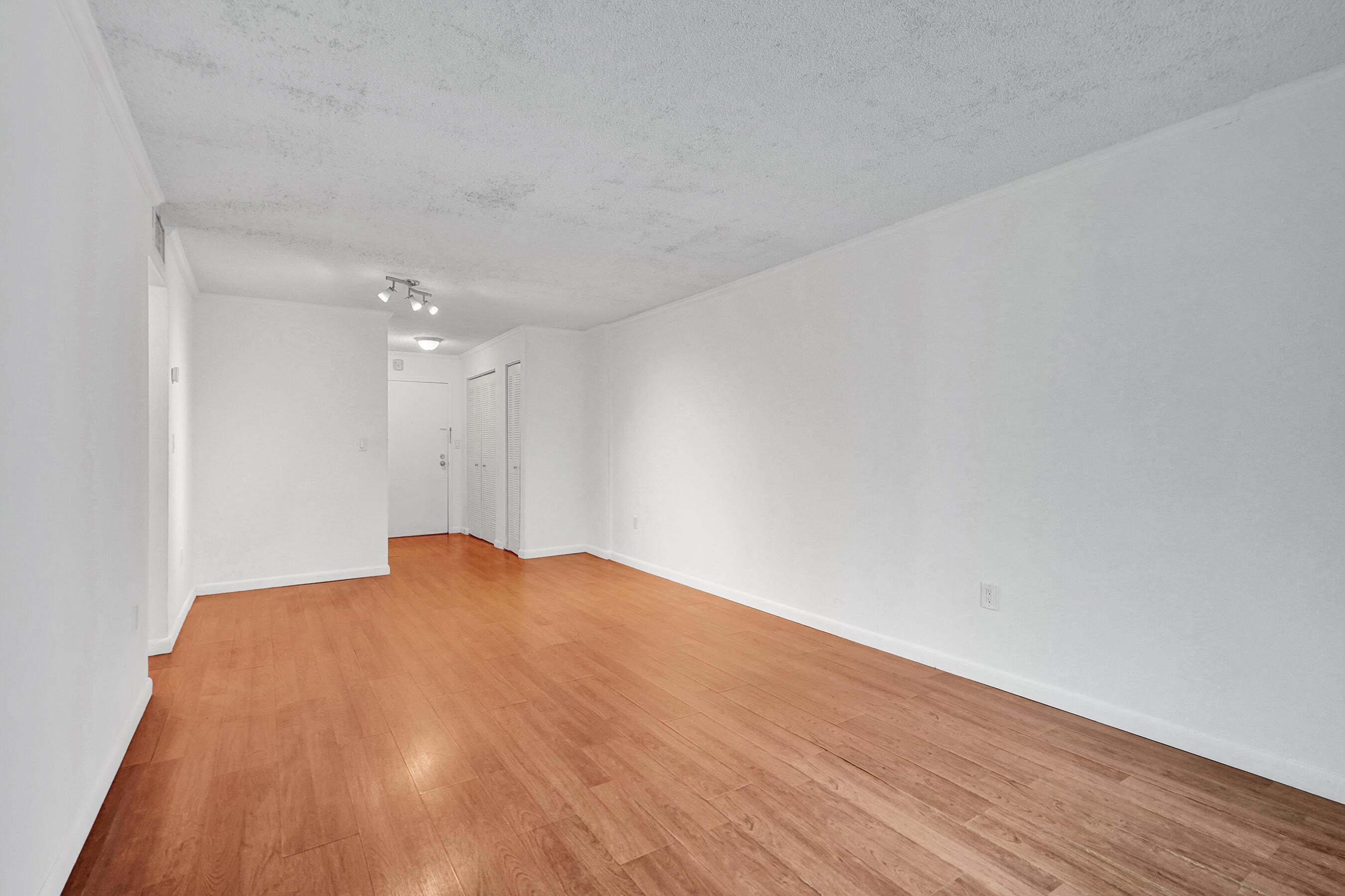 1805 Sans Souci Boulevard 421 Property Photo 22