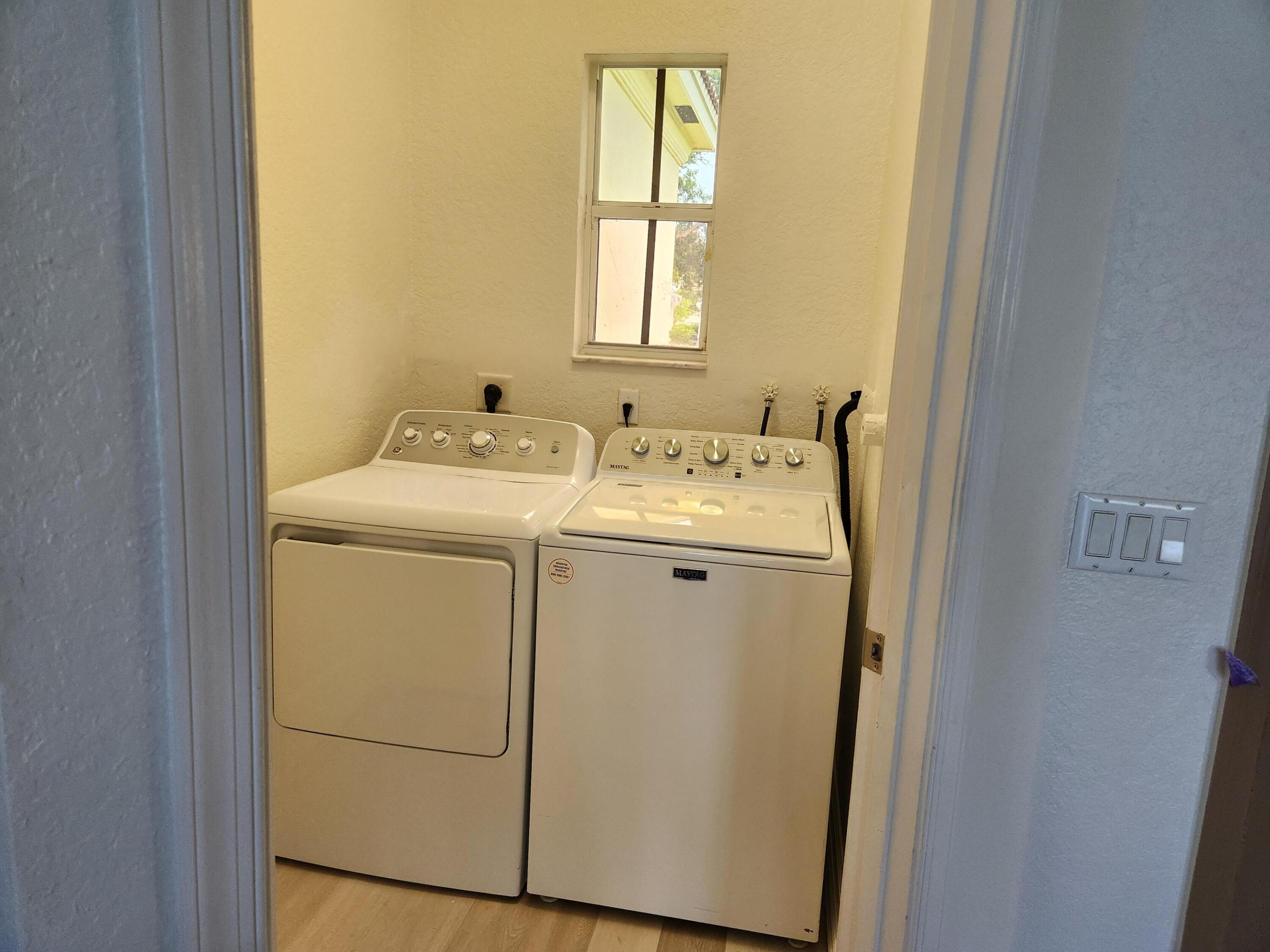 5912 Spanish River Road Property Photo 15