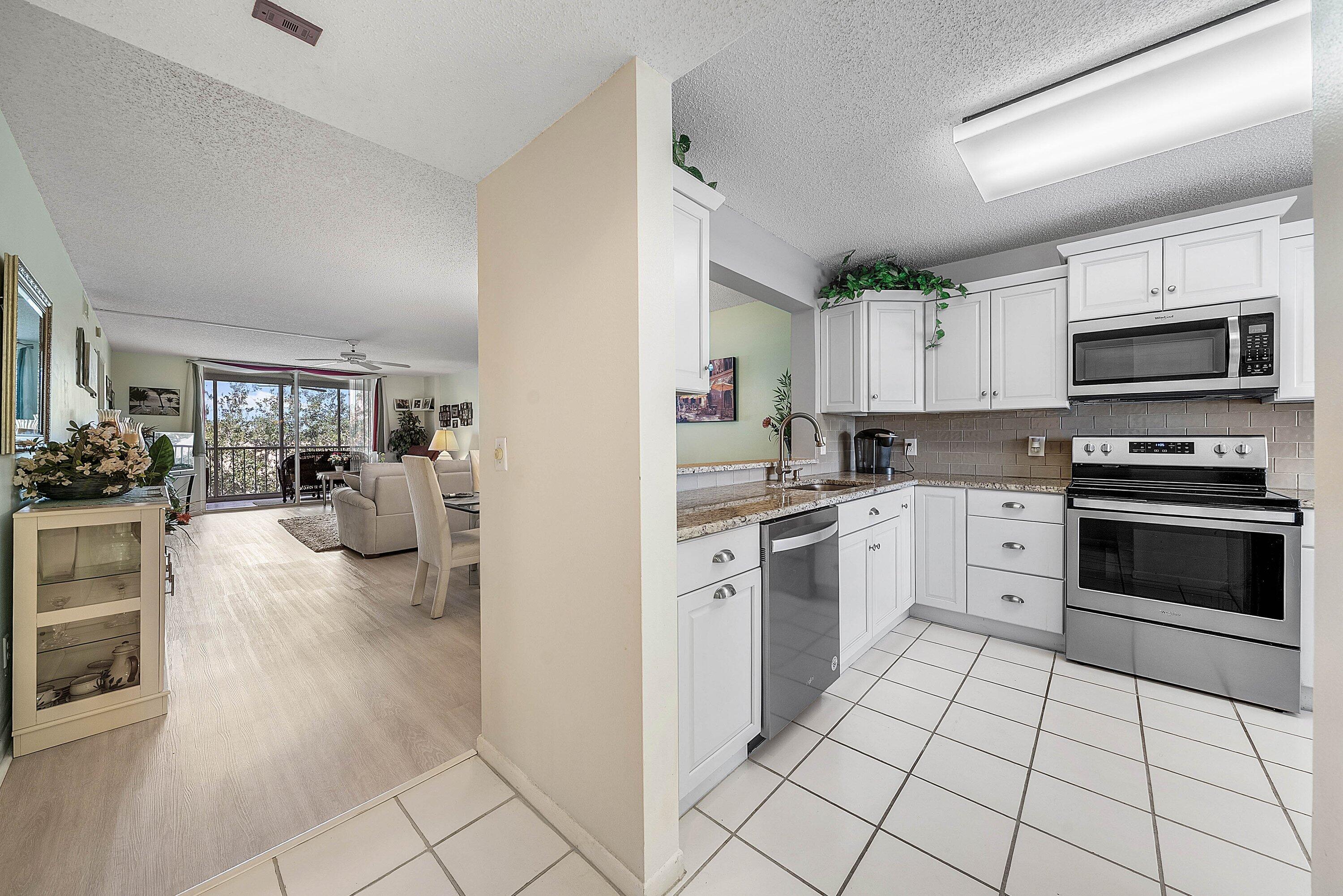 4735 Lucerne Lakes Boulevard E 402 Property Photo 6