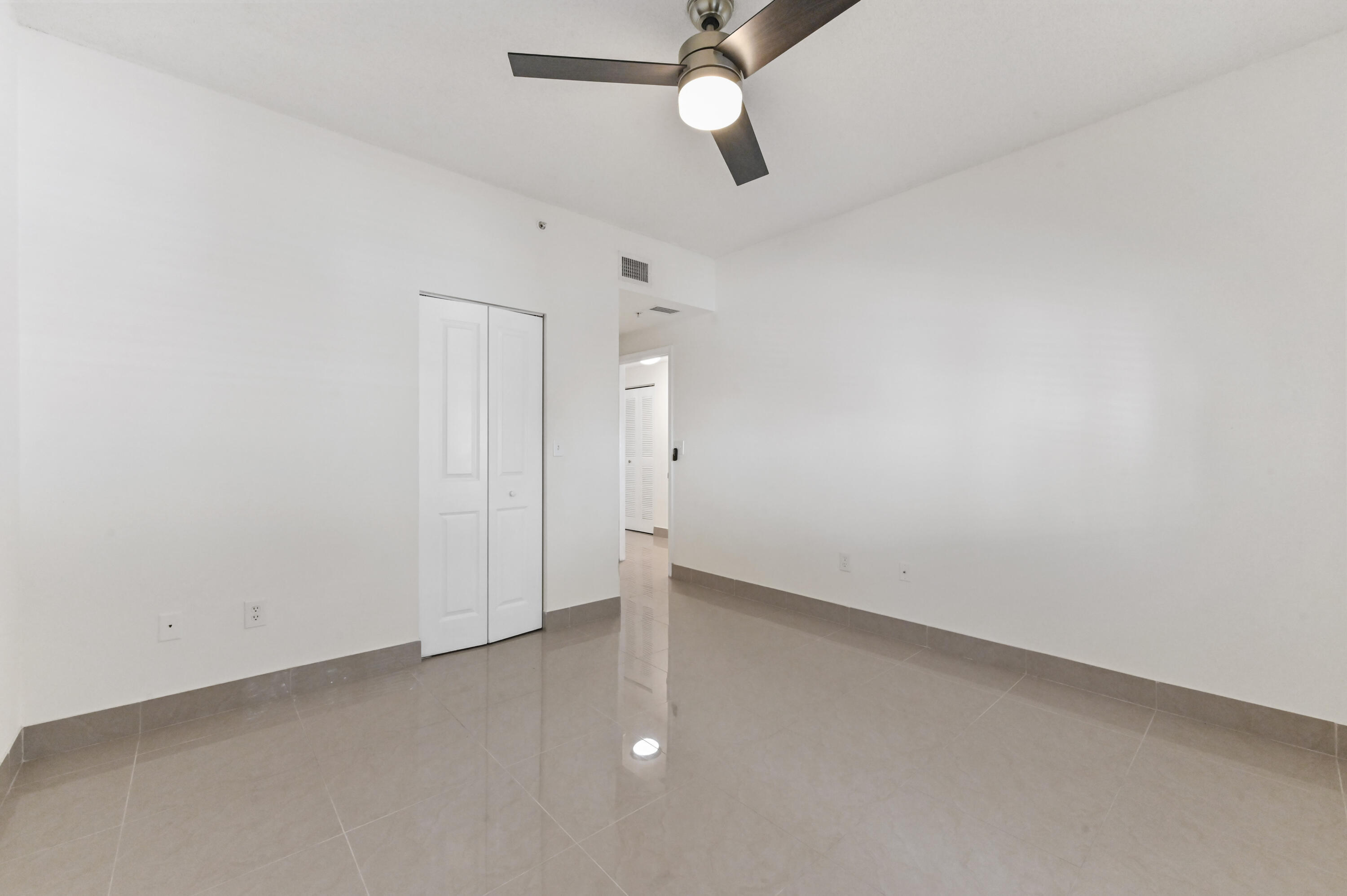 6020 W Sample Road 204 Property Photo 15