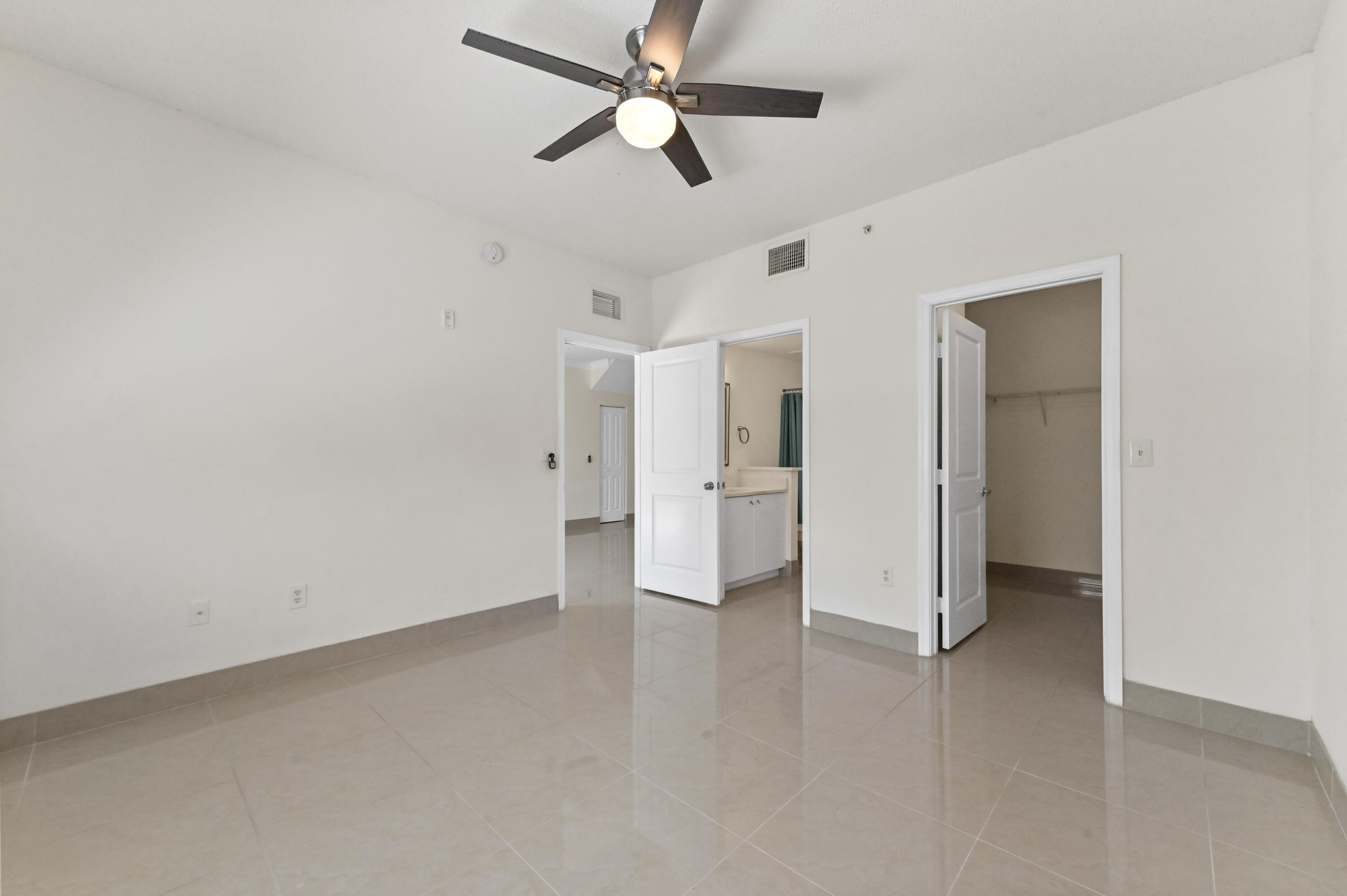 6020 W Sample Road 204 Property Photo 21
