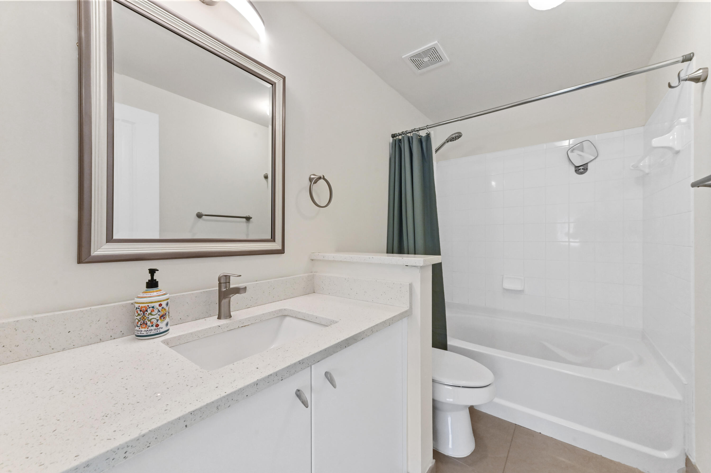 6020 W Sample Road 204 Property Photo 22