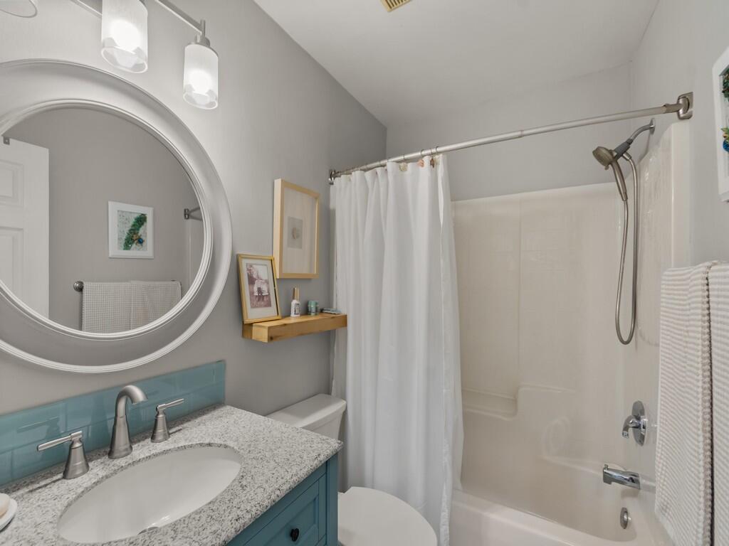 1007 E 13th Square Property Photo 28