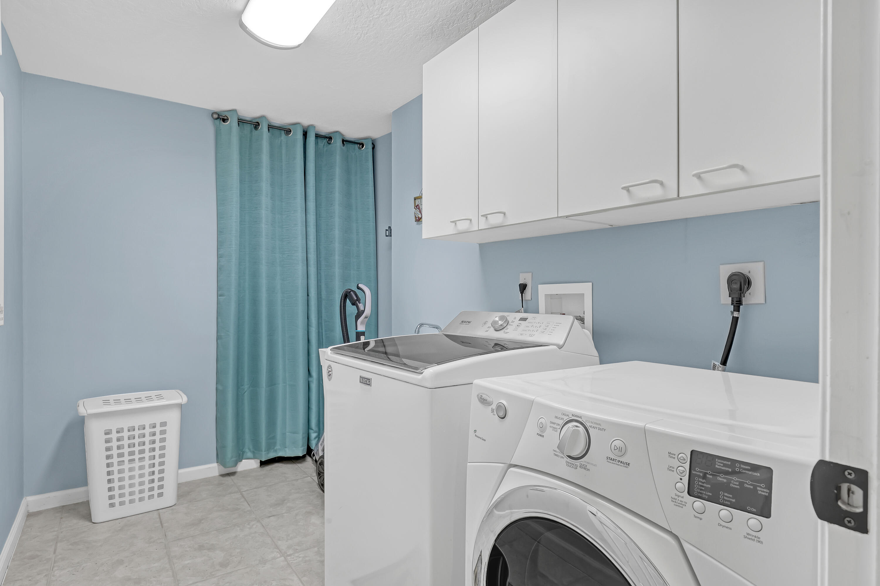2063 Reston Circle Property Photo 28
