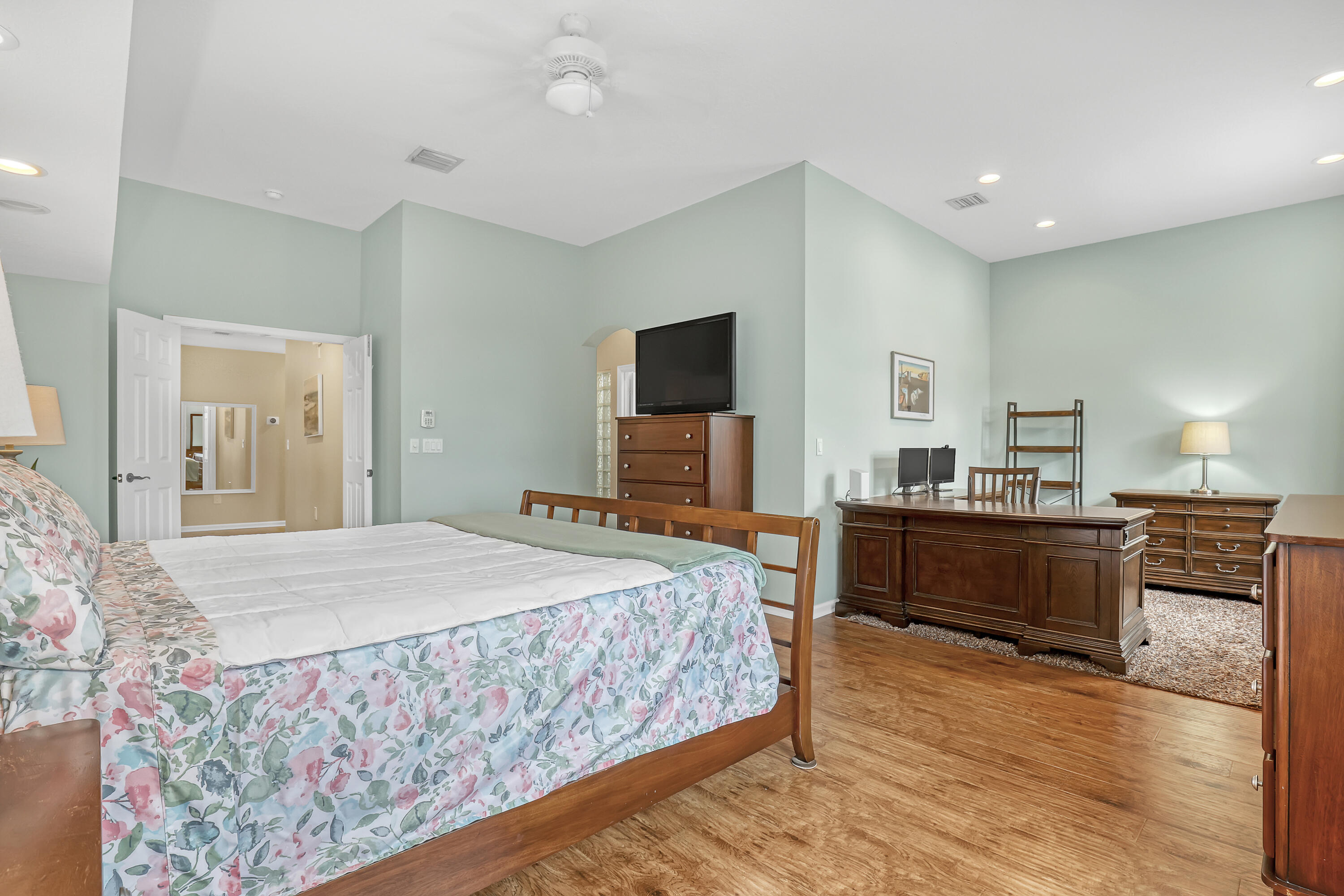 2063 Reston Circle Property Photo 32