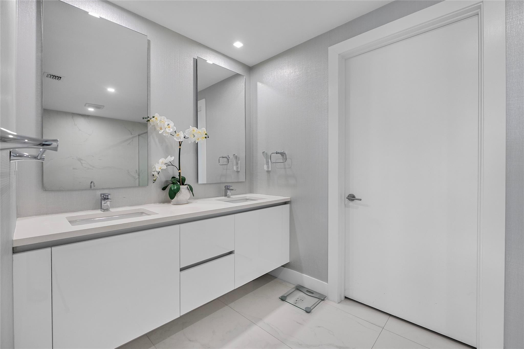730 N Ocean Boulevard 1501 Property Photo 45