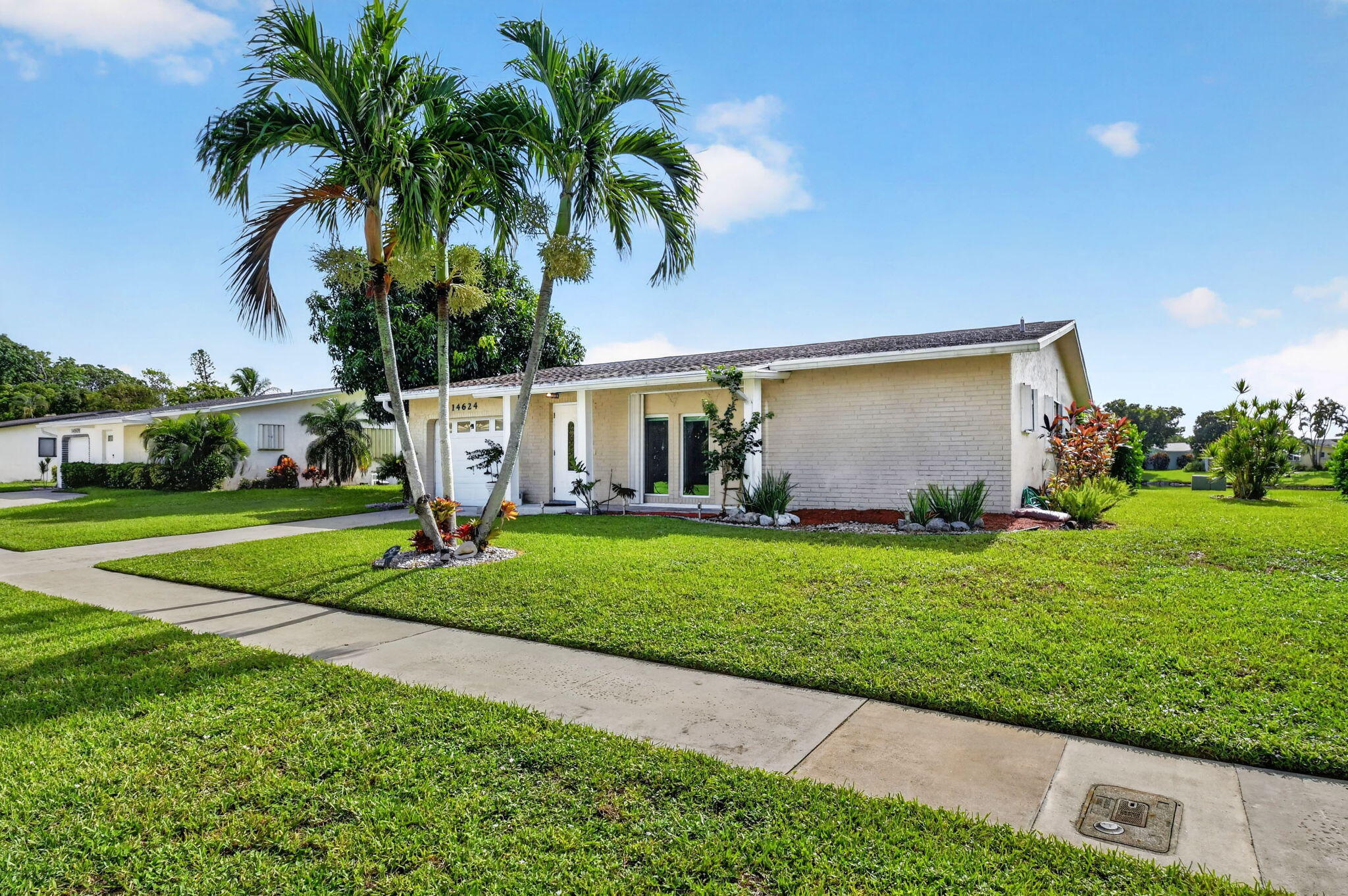 14624 Country Side Lane Property Photo 1