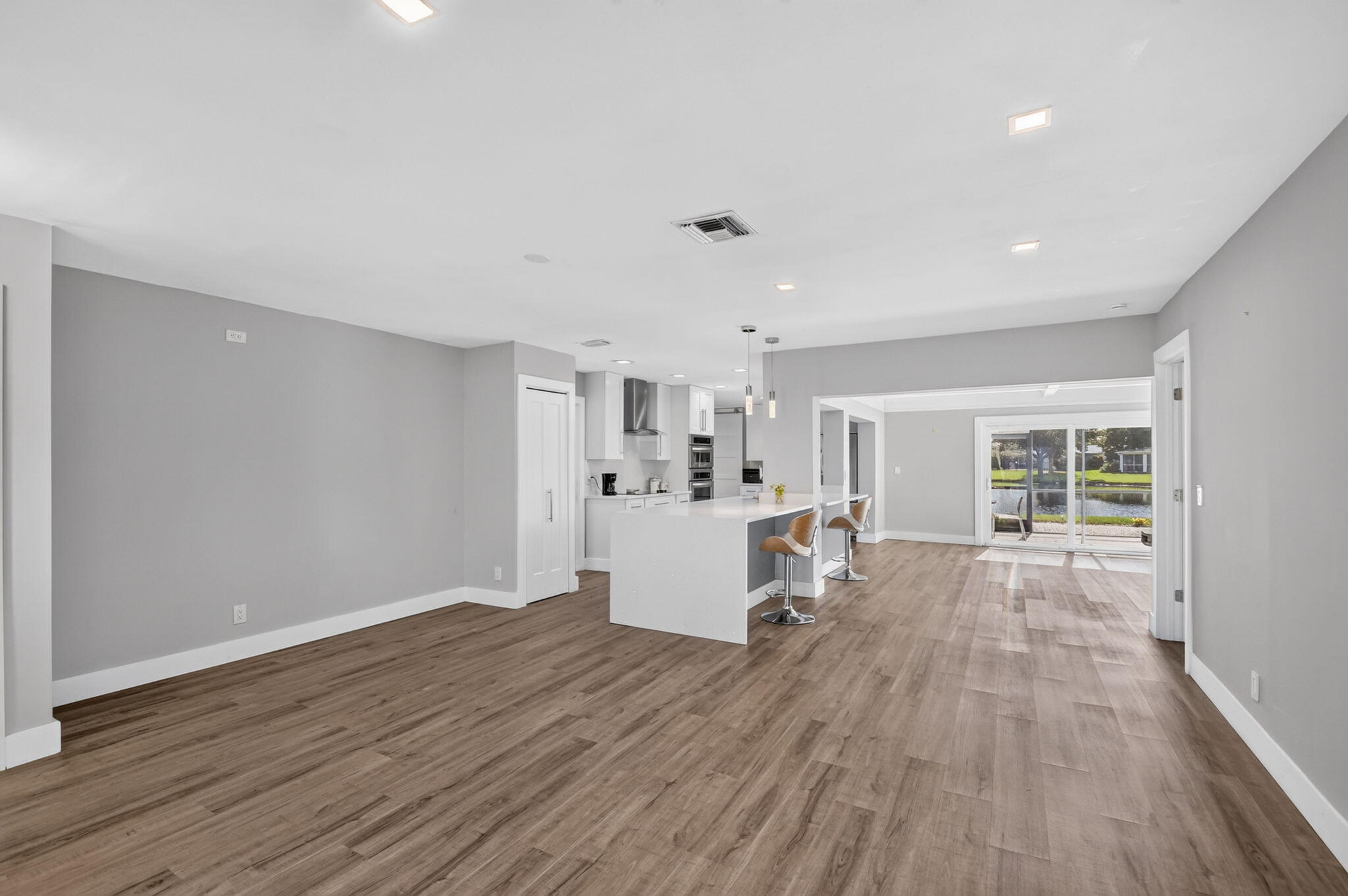 14624 Country Side Lane Property Photo 9