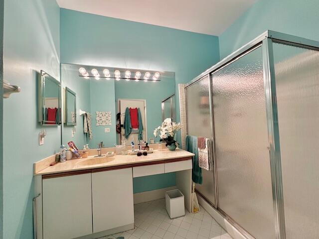 5406 Firenze Drive O Property Photo 8