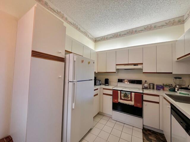 5406 Firenze Drive O Property Photo 10
