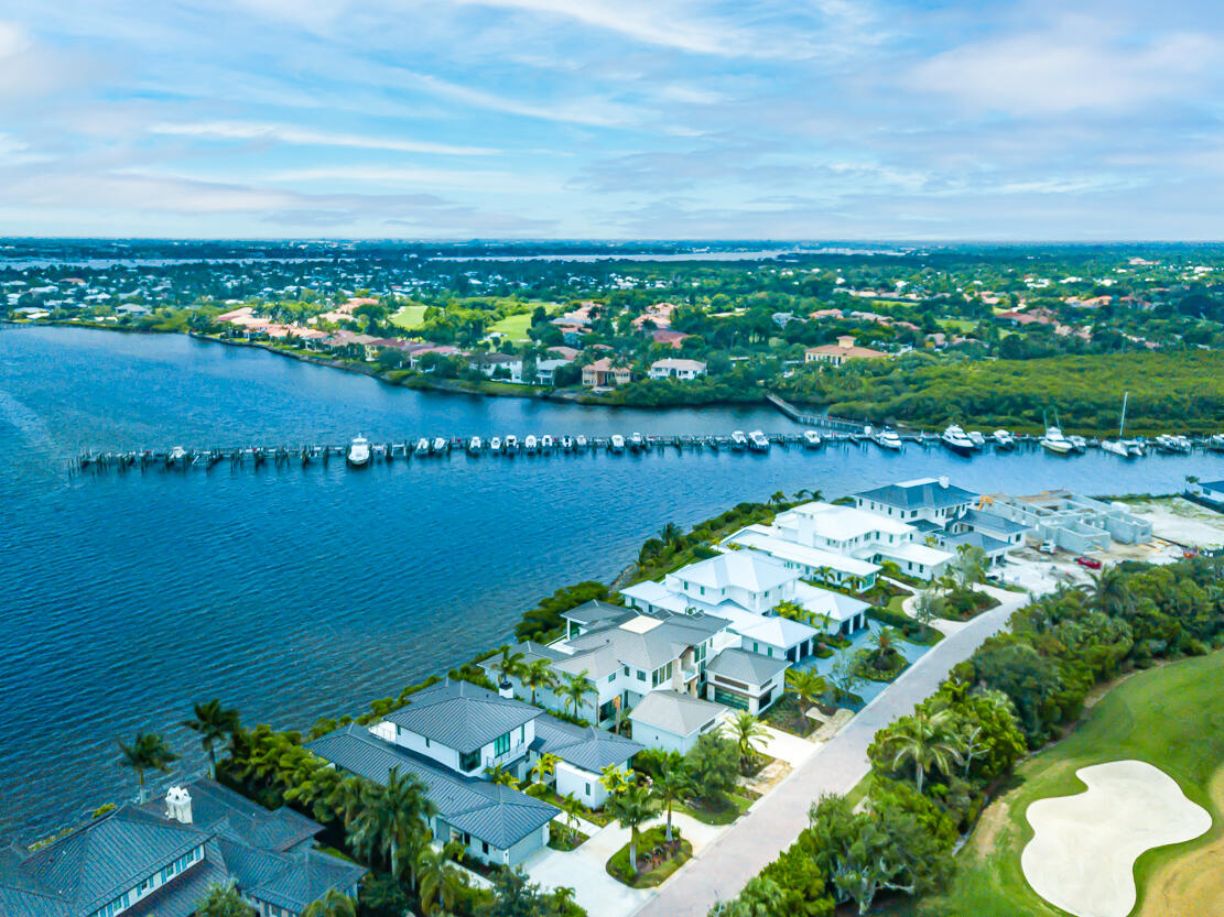 724 Sw Pebble Lane Property Photo 47