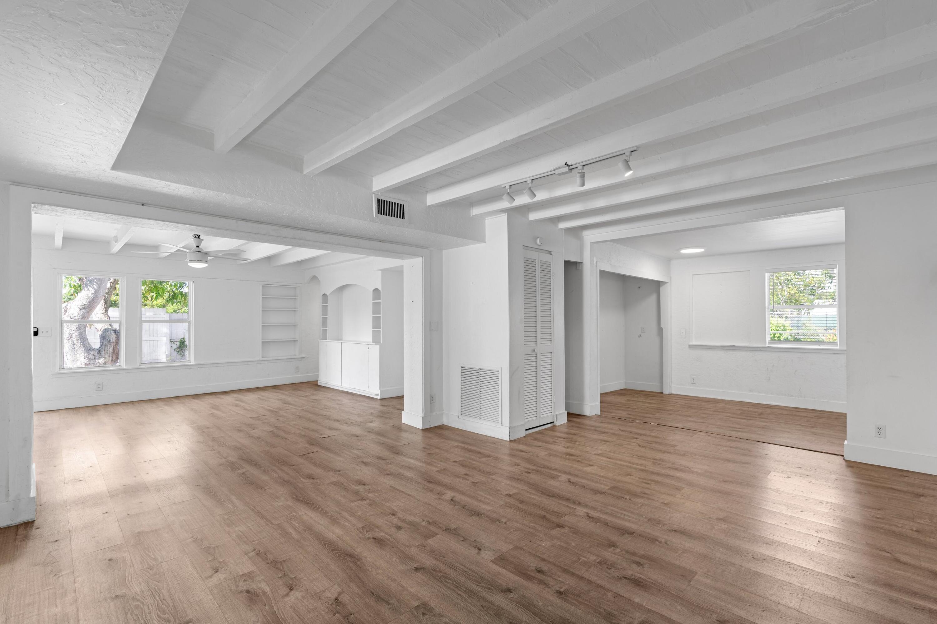 526 38th Street Property Photo 3