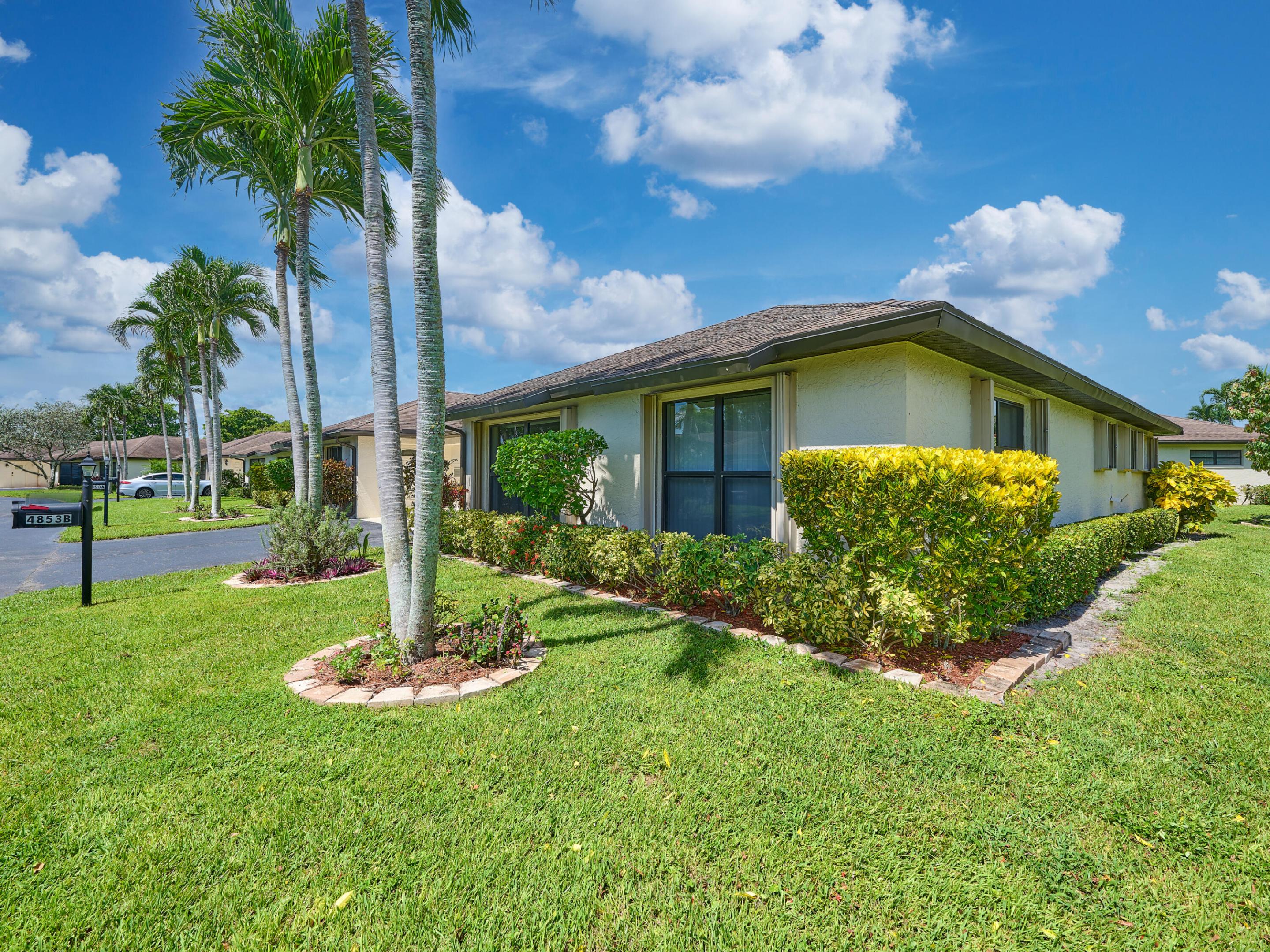 4853 Equestrian Circle B Property Photo 5