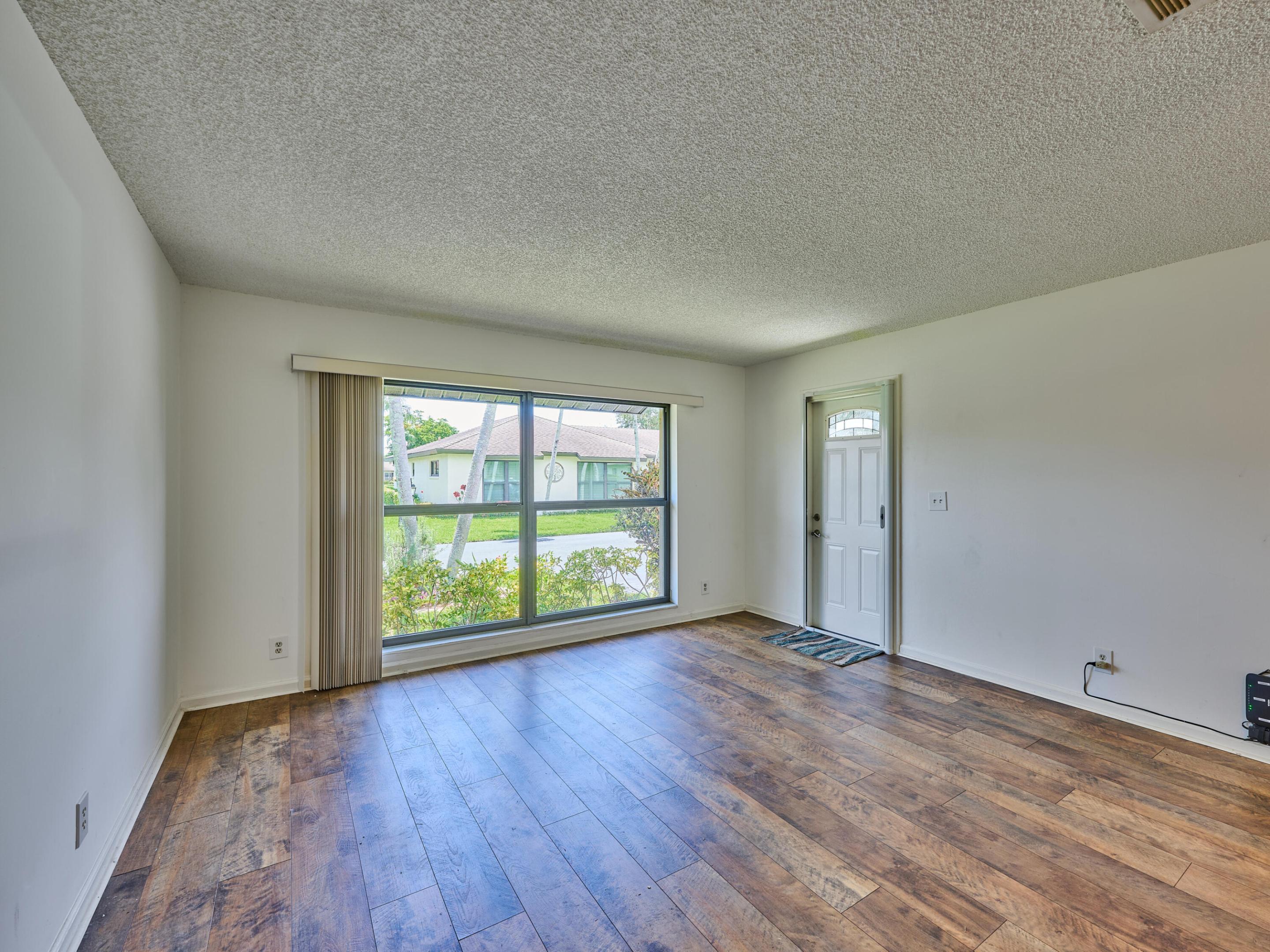 4853 Equestrian Circle B Property Photo 13