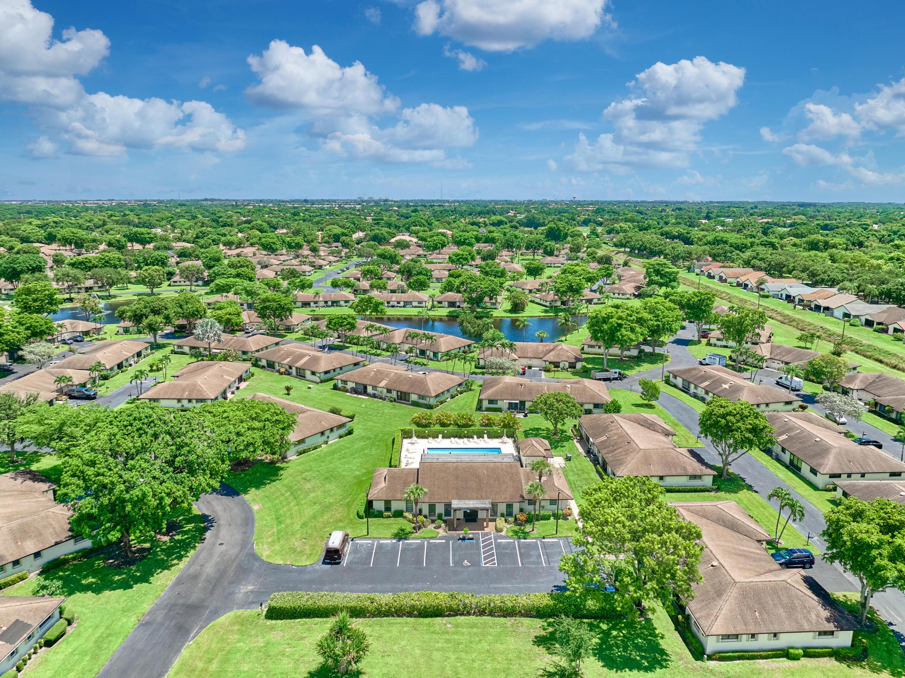 4853 Equestrian Circle B Property Photo 54