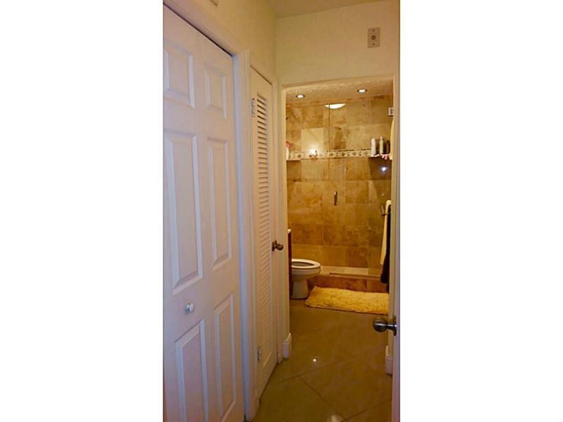 760 Se 2nd Avenue Property Photo 13