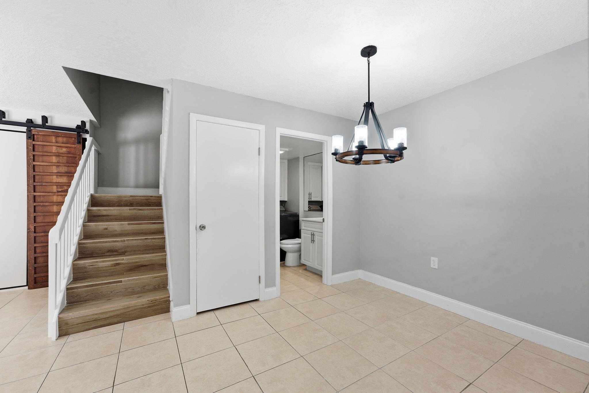 236 Charter Way Property Photo 16