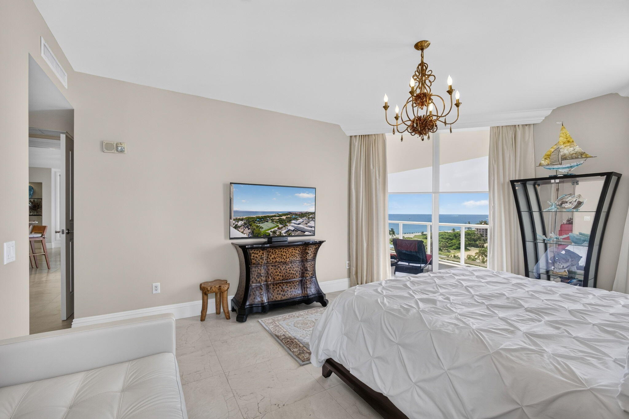 2700 N Ocean Drive 905b Property Photo 25