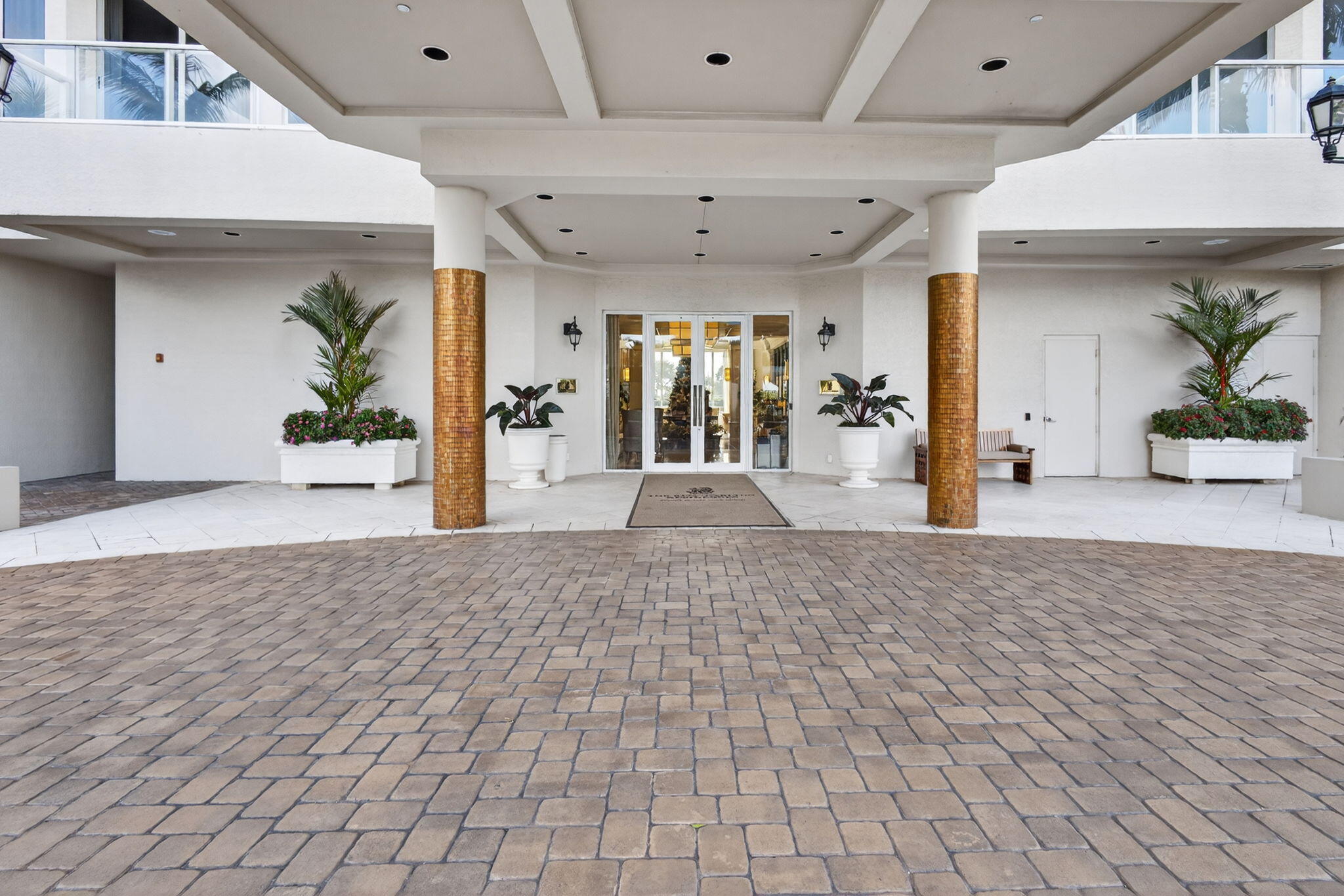 2700 N Ocean Drive 905b Property Photo 56