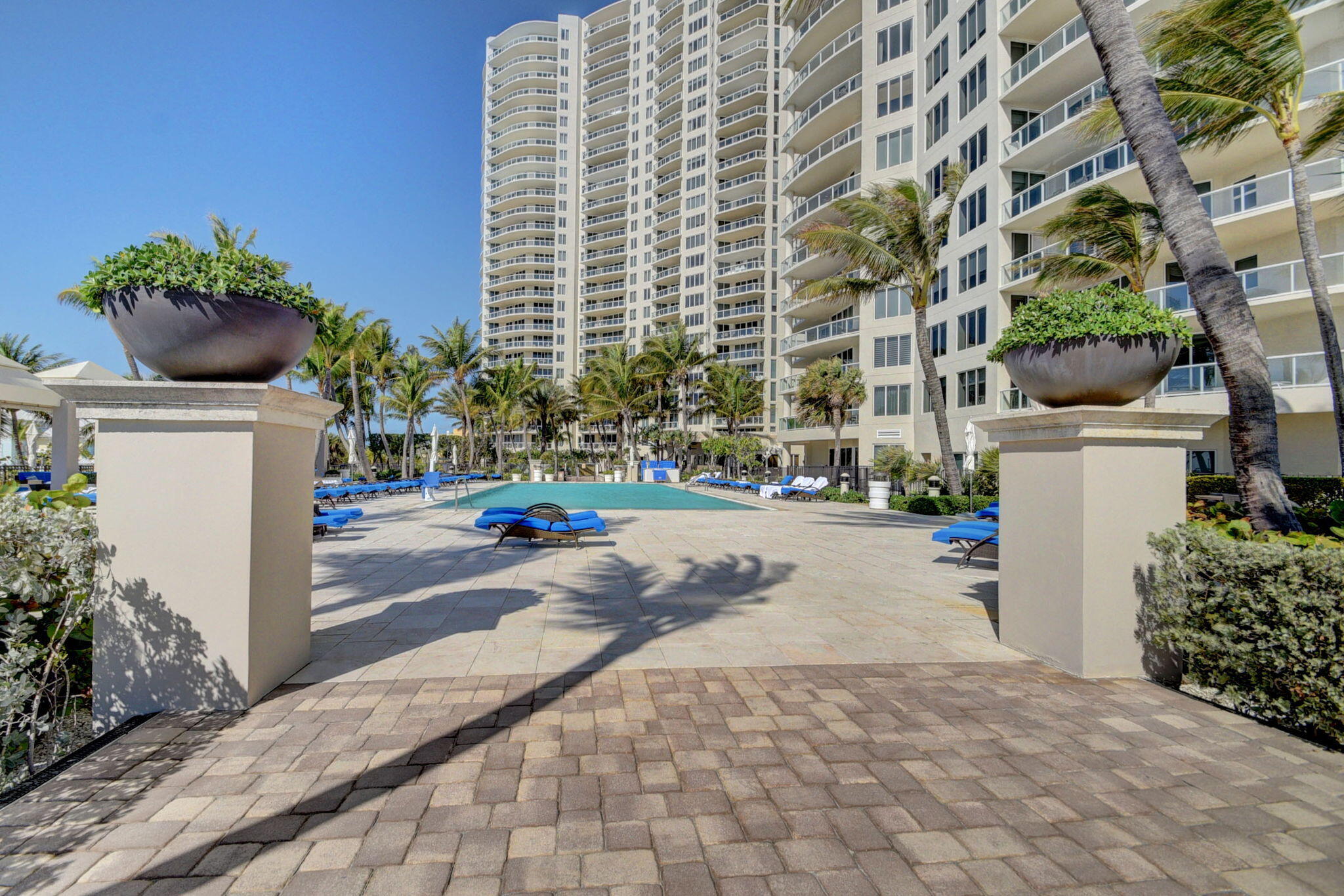 2700 N Ocean Drive 905b Property Photo 75