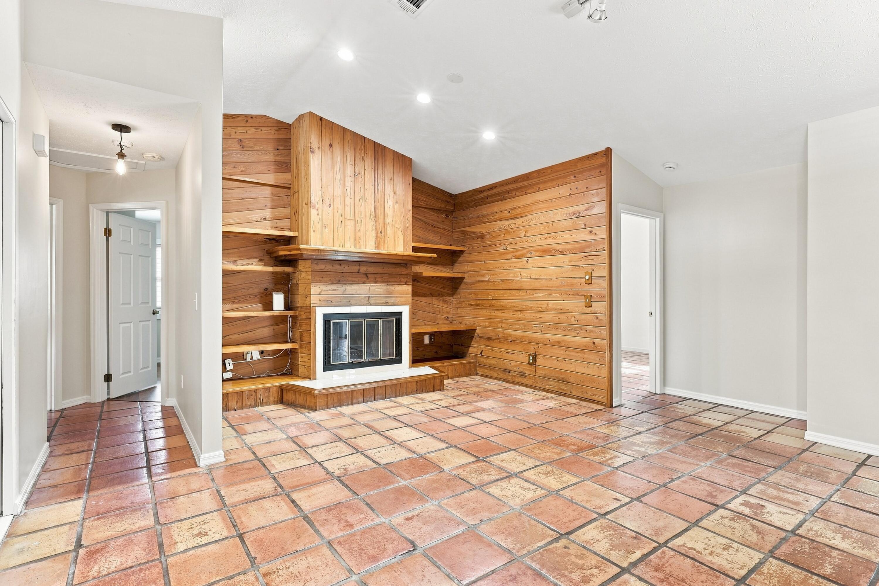 5106 Seagrape Drive Property Photo 6