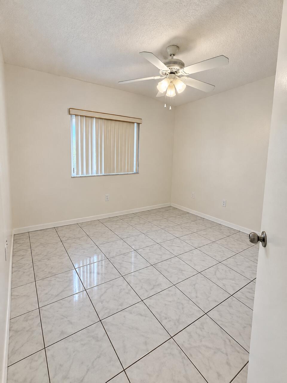 925 Ne 34 Avenue 103 Property Photo 7