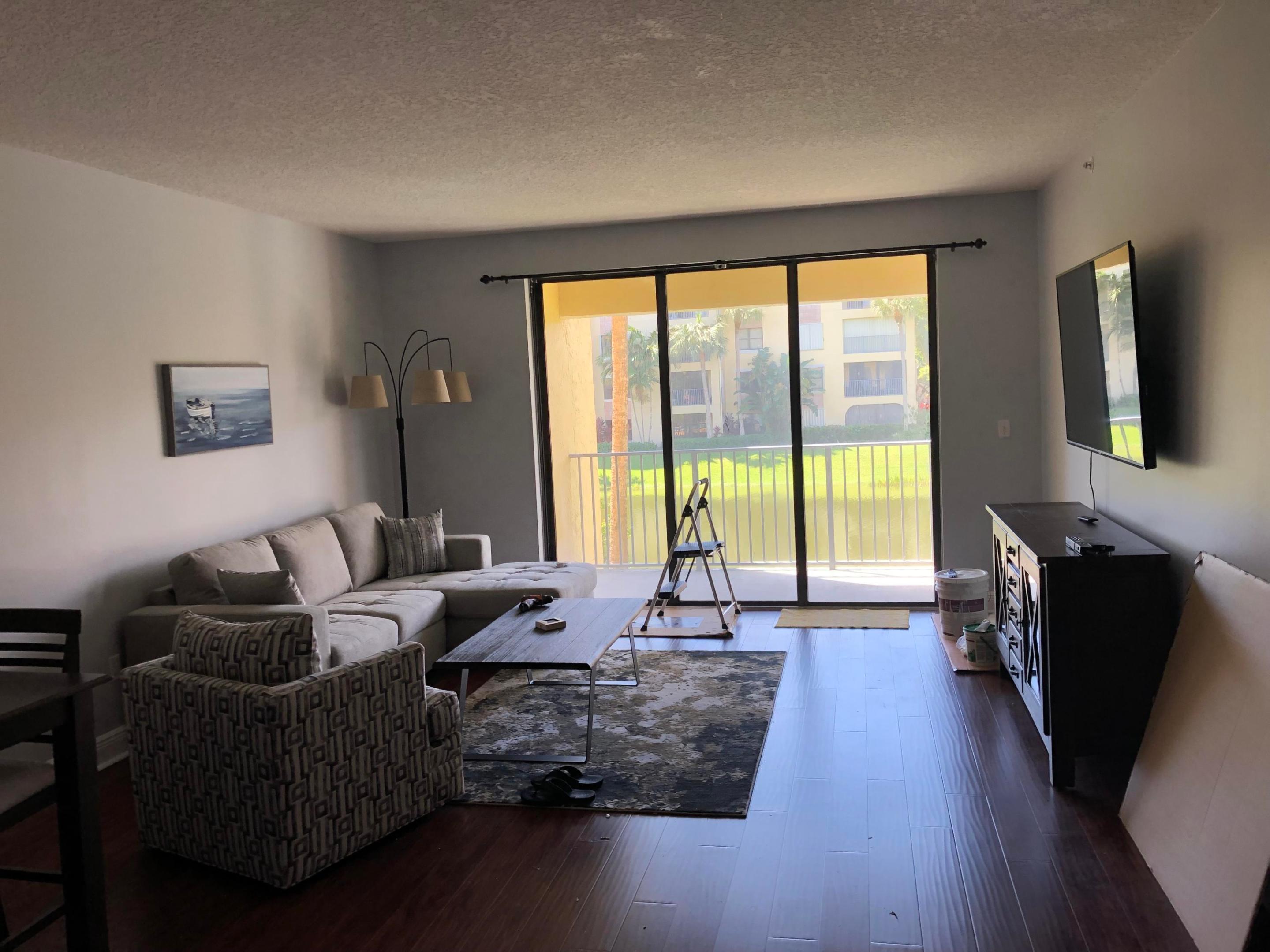 800 Uno Lago Drive Property Photo 4