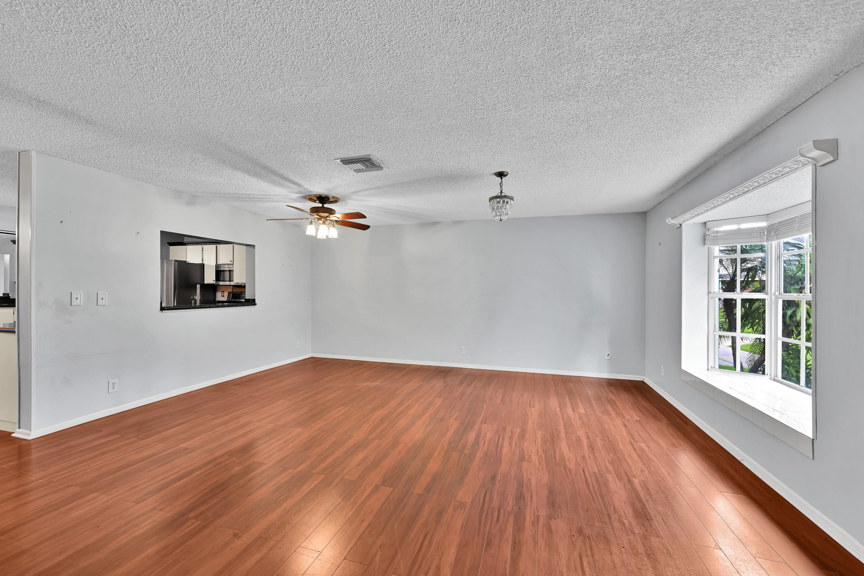 12152 Nw 36th Place Property Photo 17