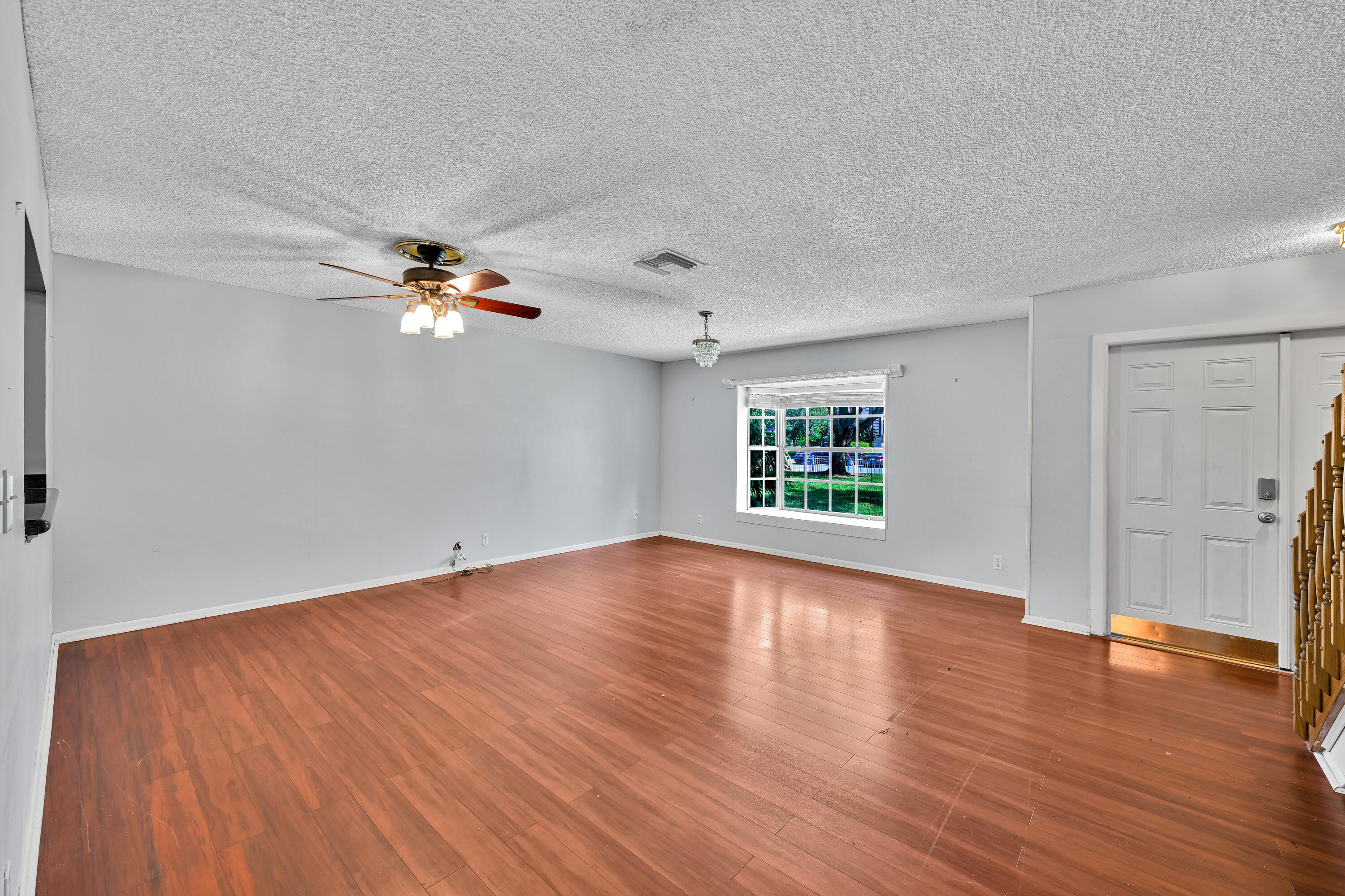 12152 Nw 36th Place Property Photo 25