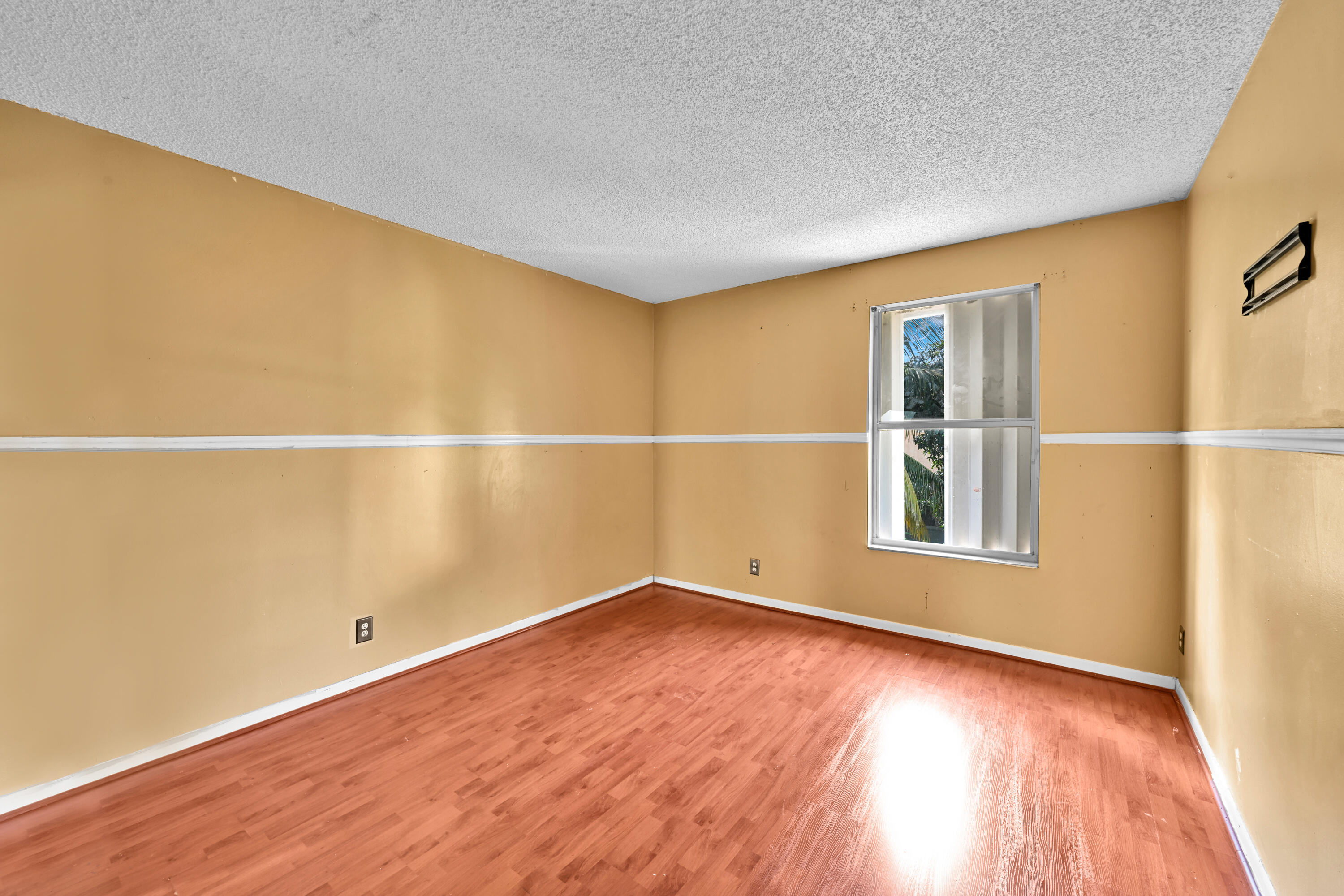 12152 Nw 36th Place Property Photo 31