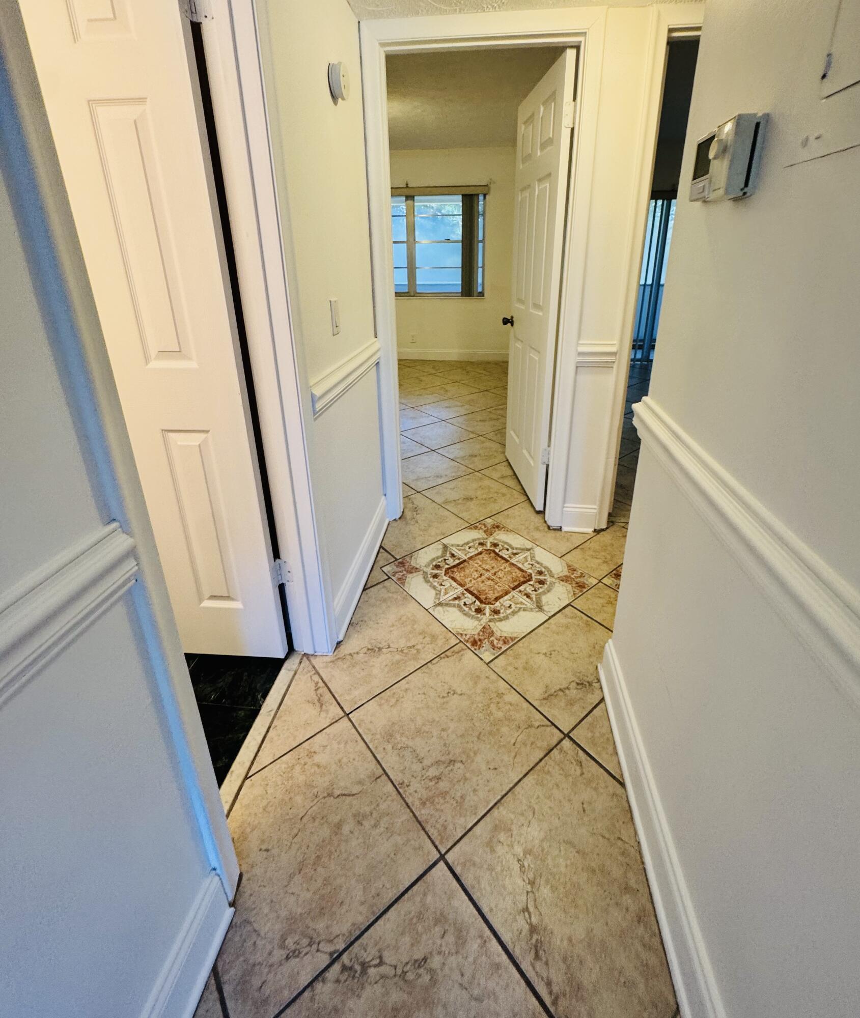 218 Kent M M Property Photo 9