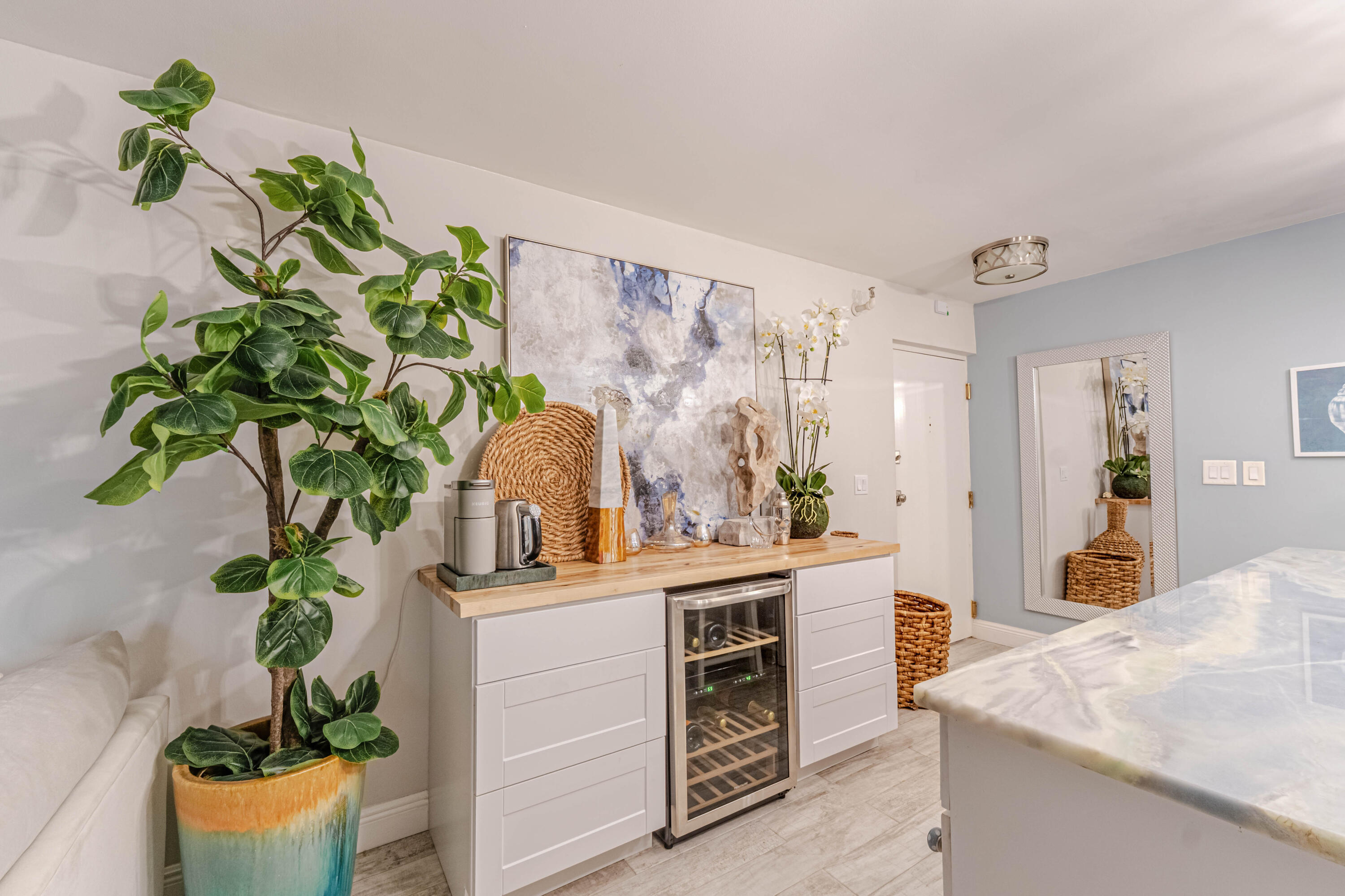 2800 N Ocean Drive B-2d Property Photo 7