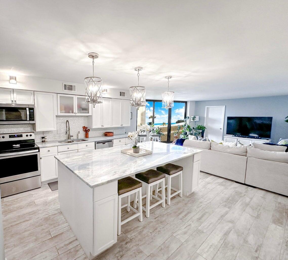 2800 N OCEAN Drive B-2D Property Photo 1