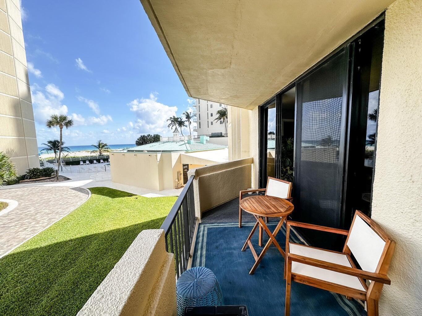 2800 N Ocean Drive B-2d Property Photo 14