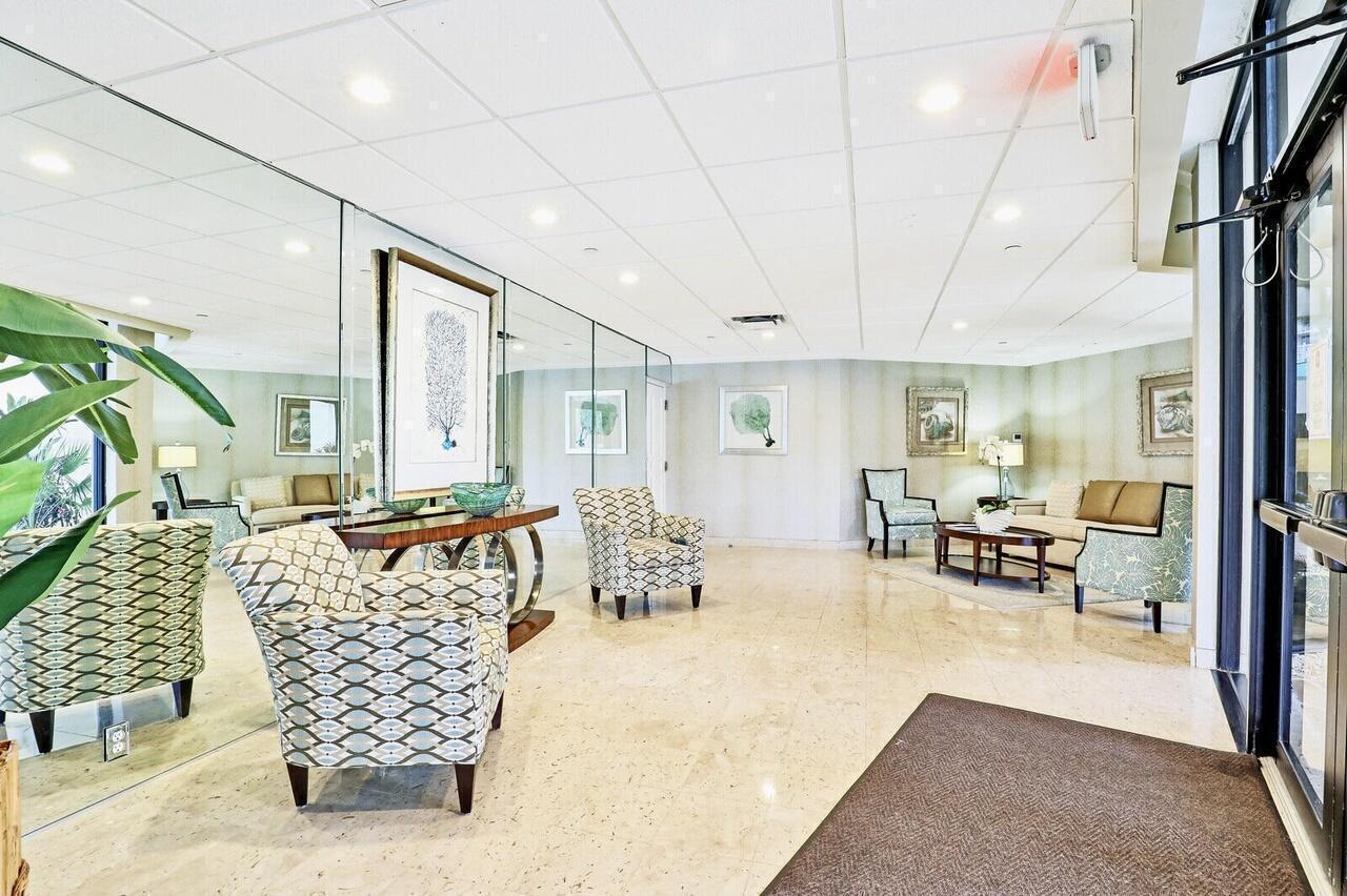 2800 N Ocean Drive B-2d Property Photo 15
