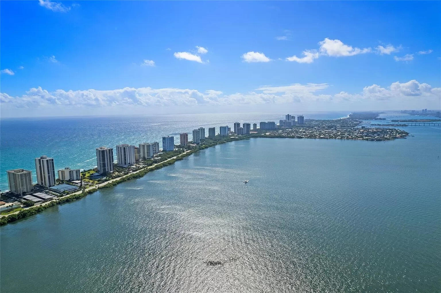2800 N Ocean Drive B-2d Property Photo 21