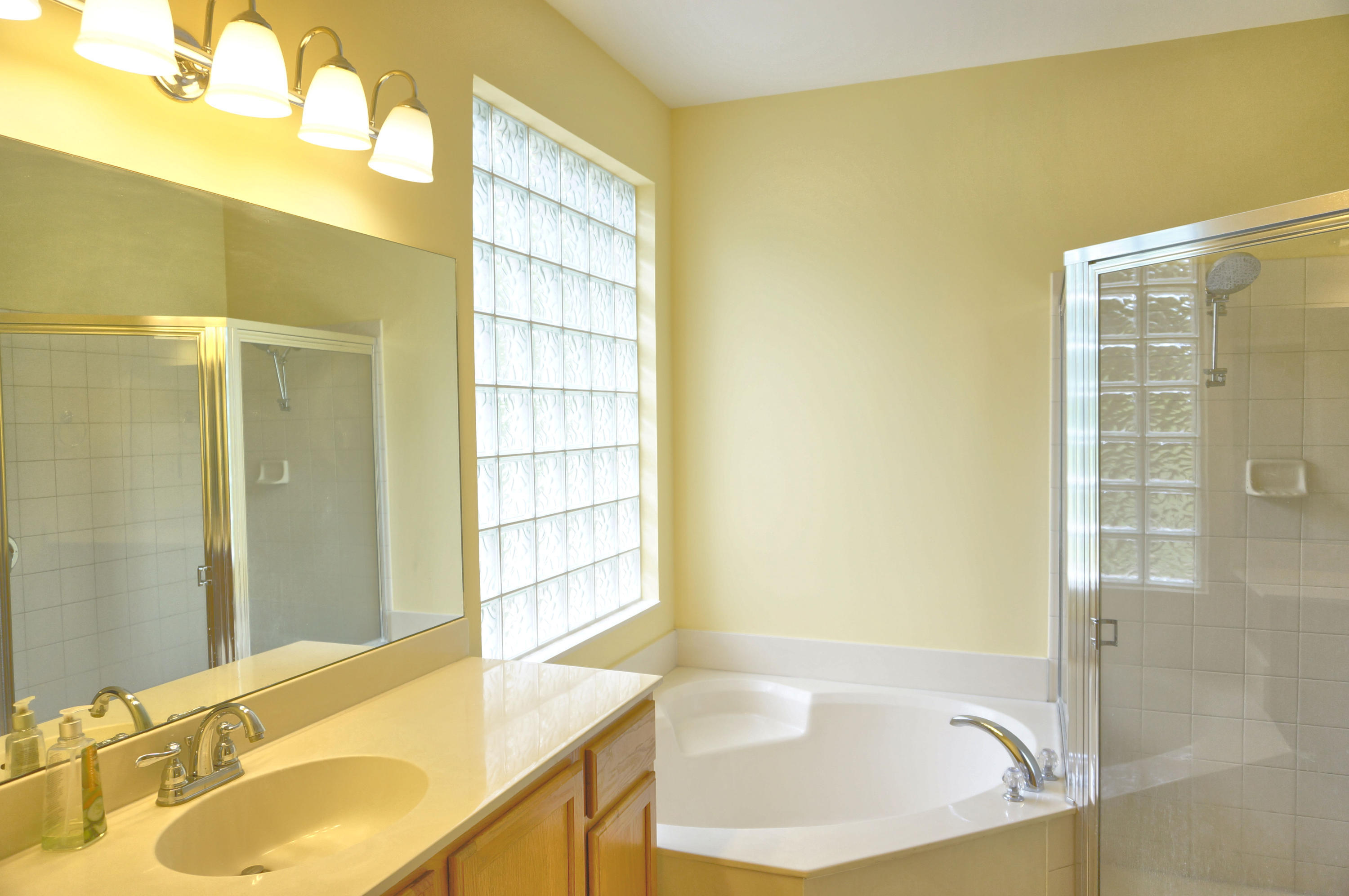 873 Gazetta Way Property Photo 8
