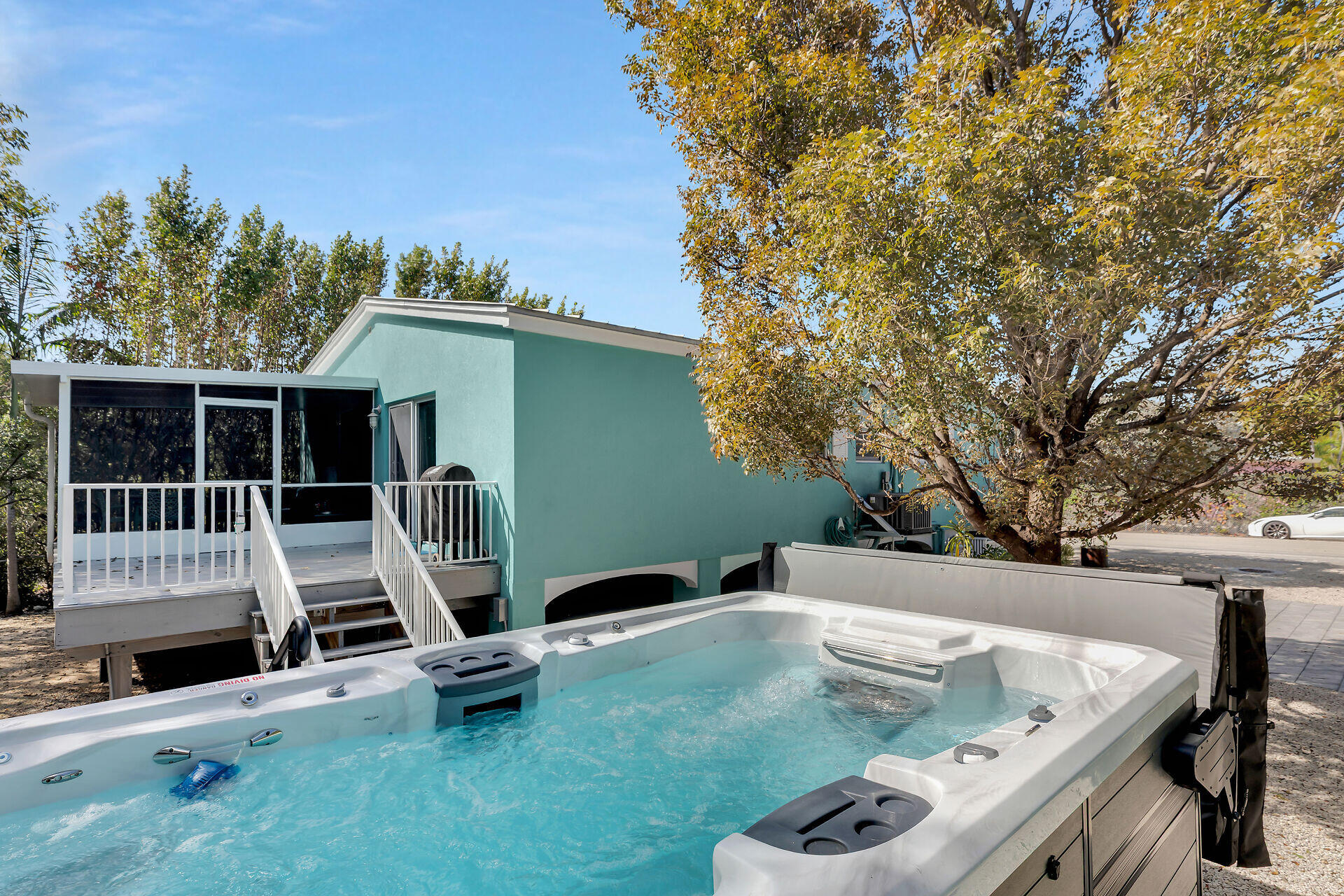 150 Sunshine Boulevard Property Photo 5