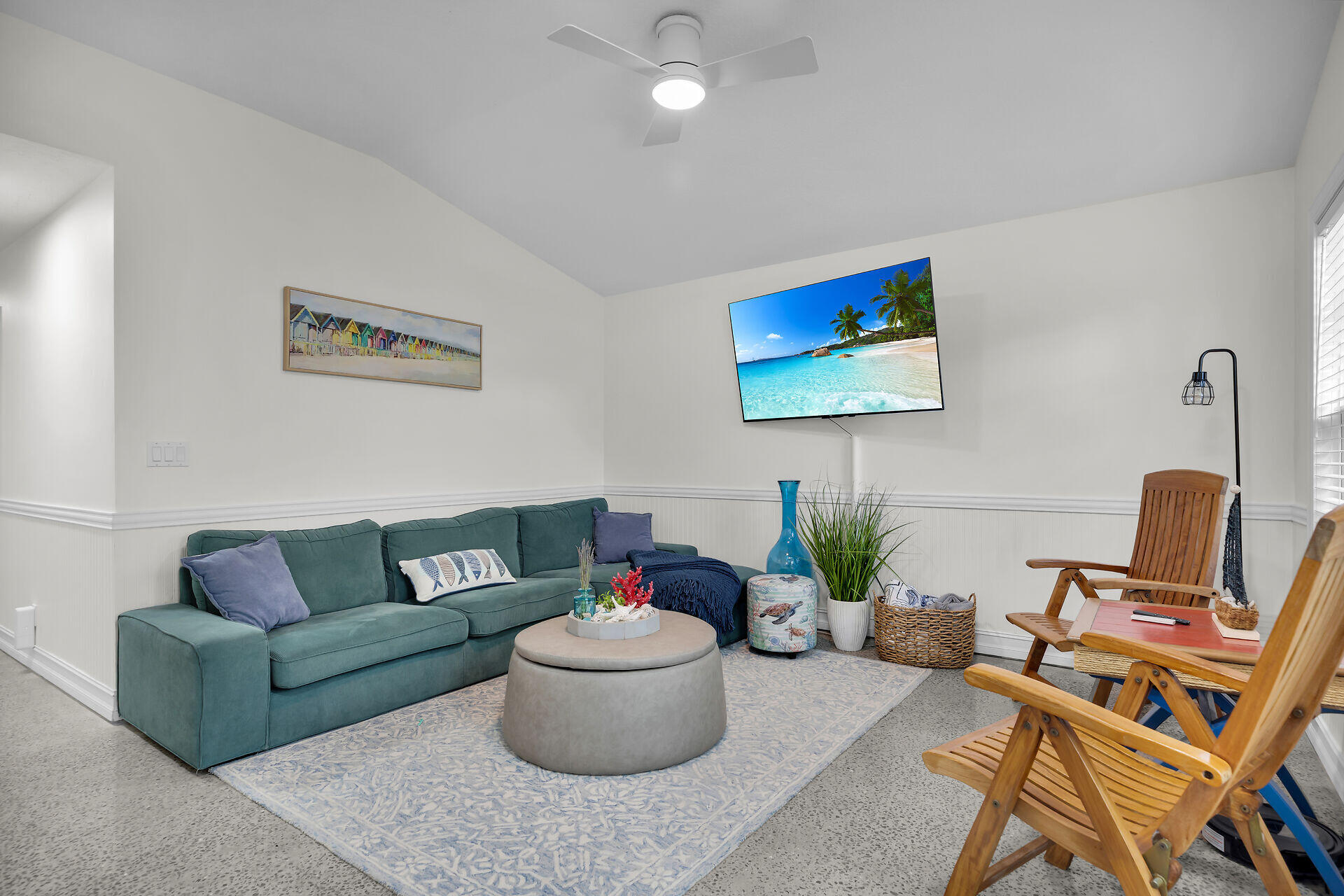 150 Sunshine Boulevard Property Photo 7