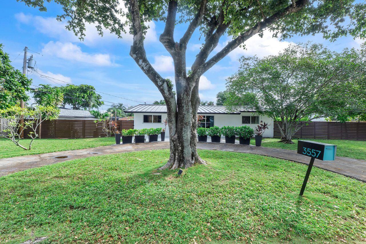 3557 Lloyd Drive Property Photo 33