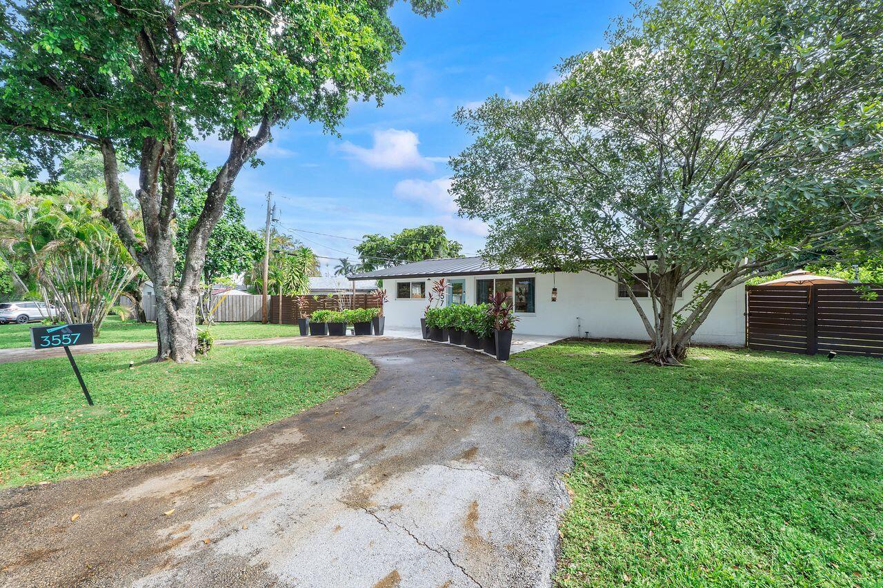 3557 Lloyd Drive Property Photo 34