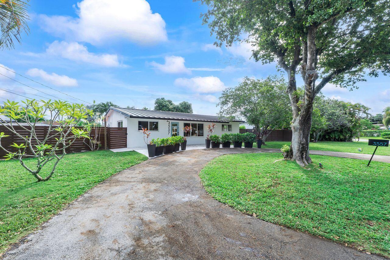 3557 Lloyd Drive Property Photo 35