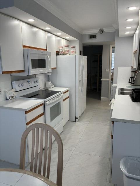 1500 N Ocean Boulevard 901 Property Photo 18