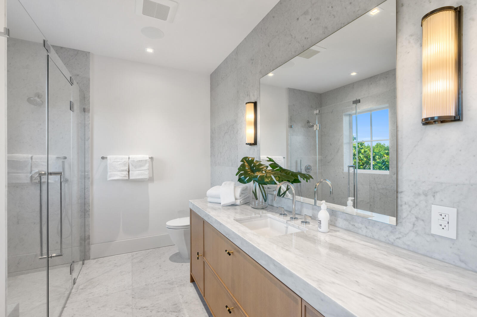 2219 Ibis Isle Road E Property Photo 37