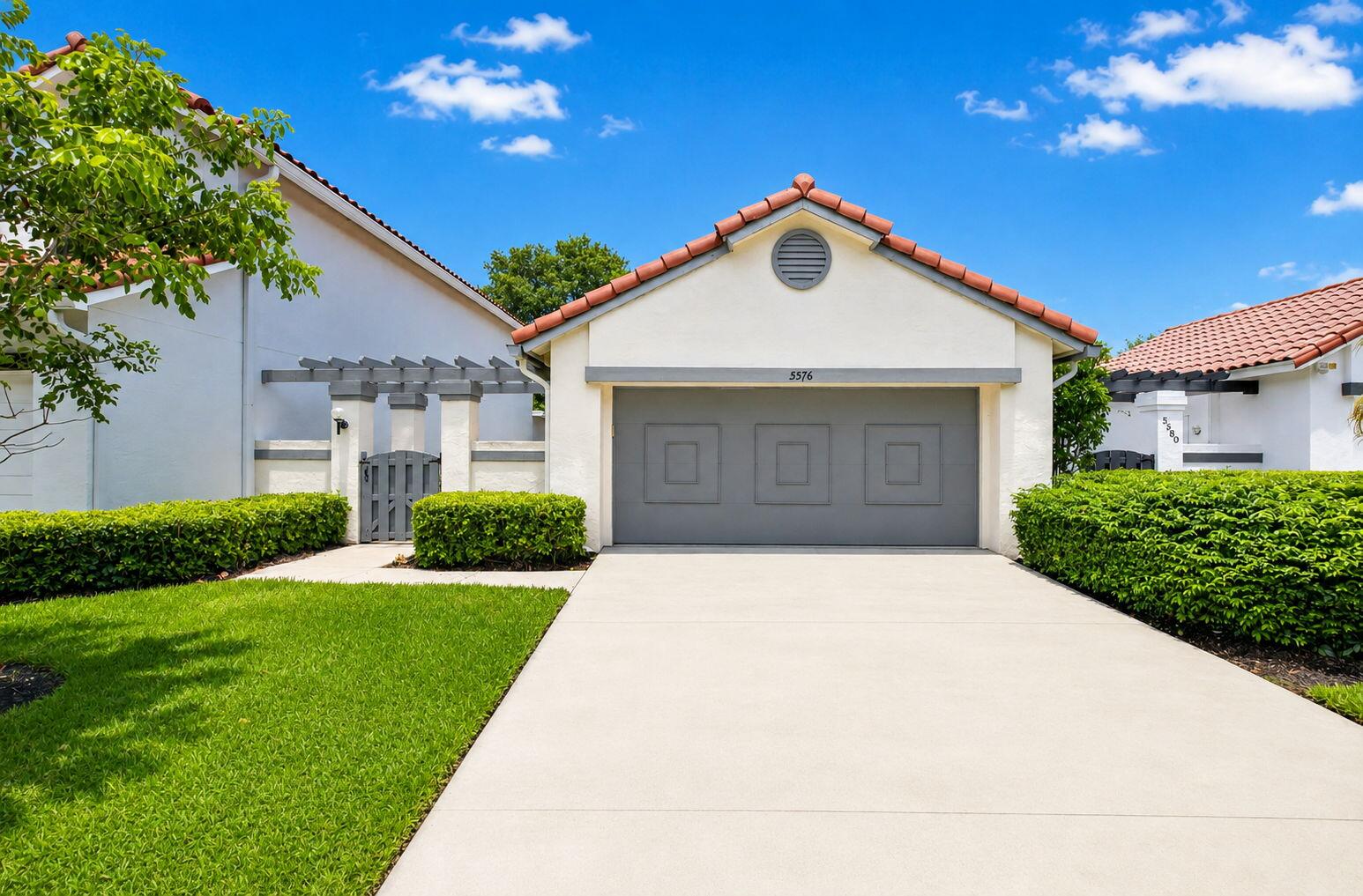5576 Fox Hollow Drive Property Photo 1