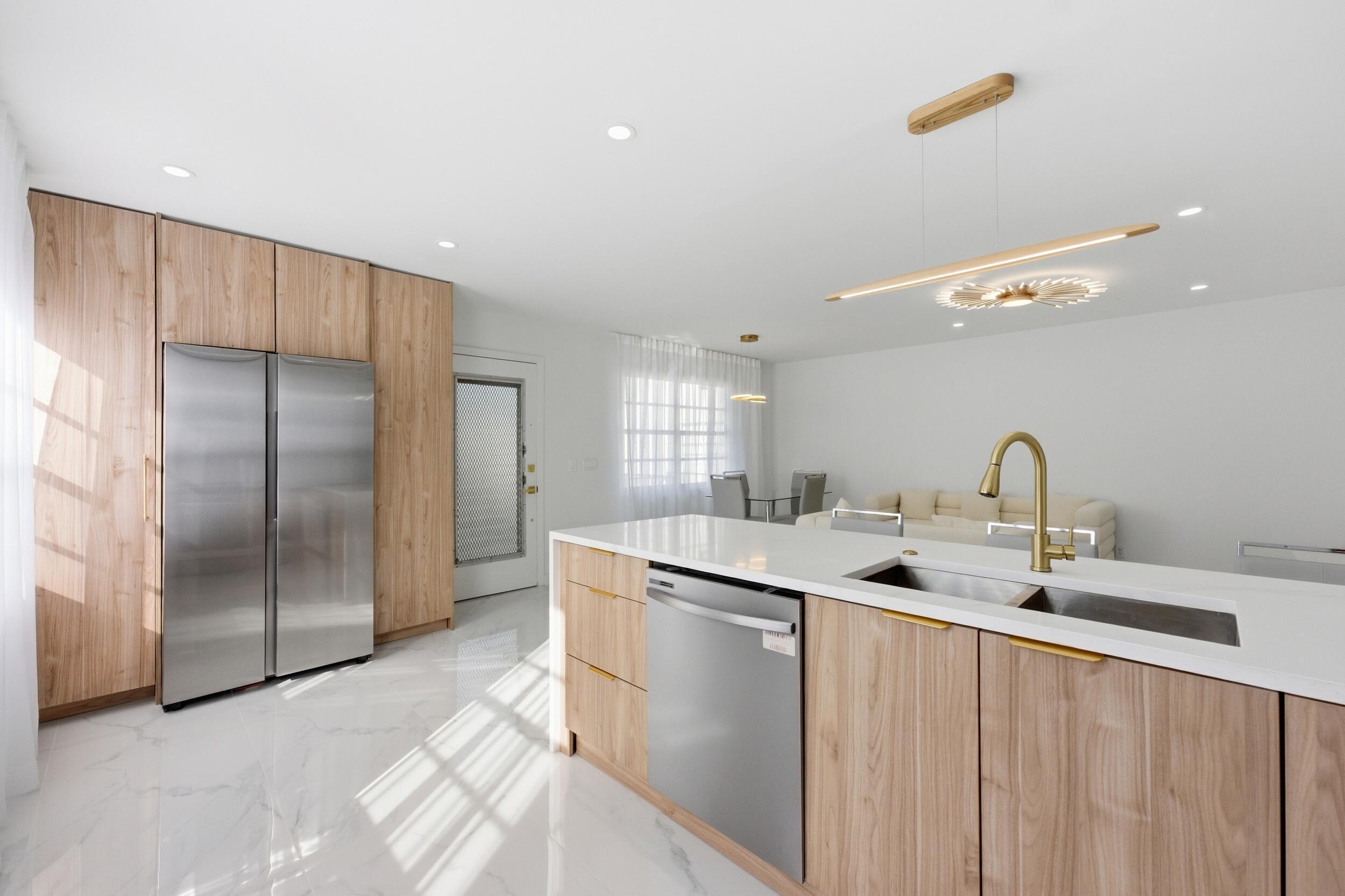 618 Normandy M Property Photo 10